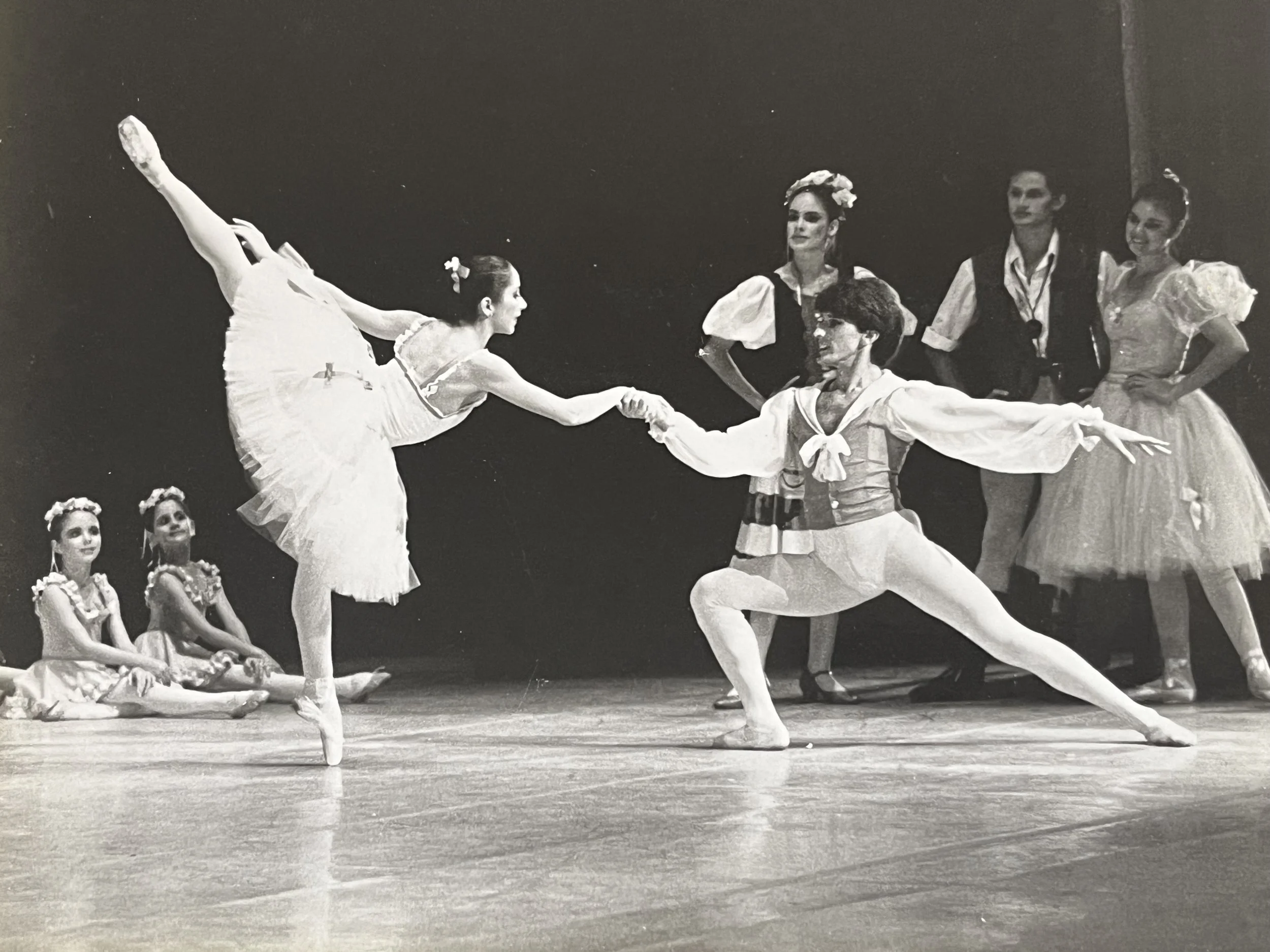 Roberto Rodríguez_bailando 2.jpeg