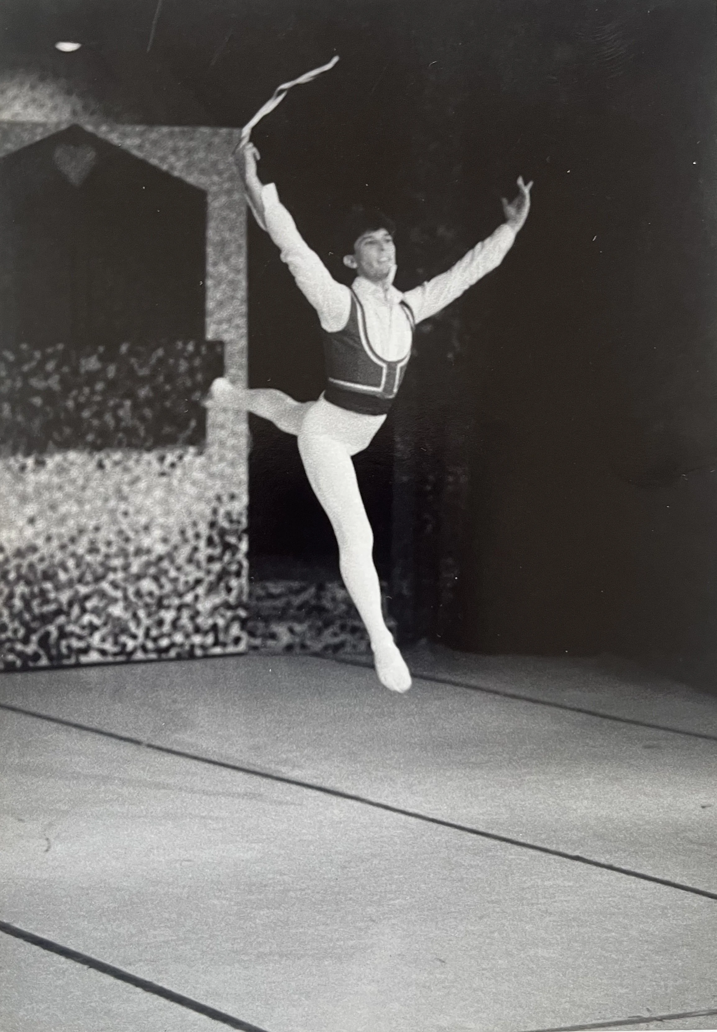 Roberto Rodríguez_bailando 8(1).jpeg