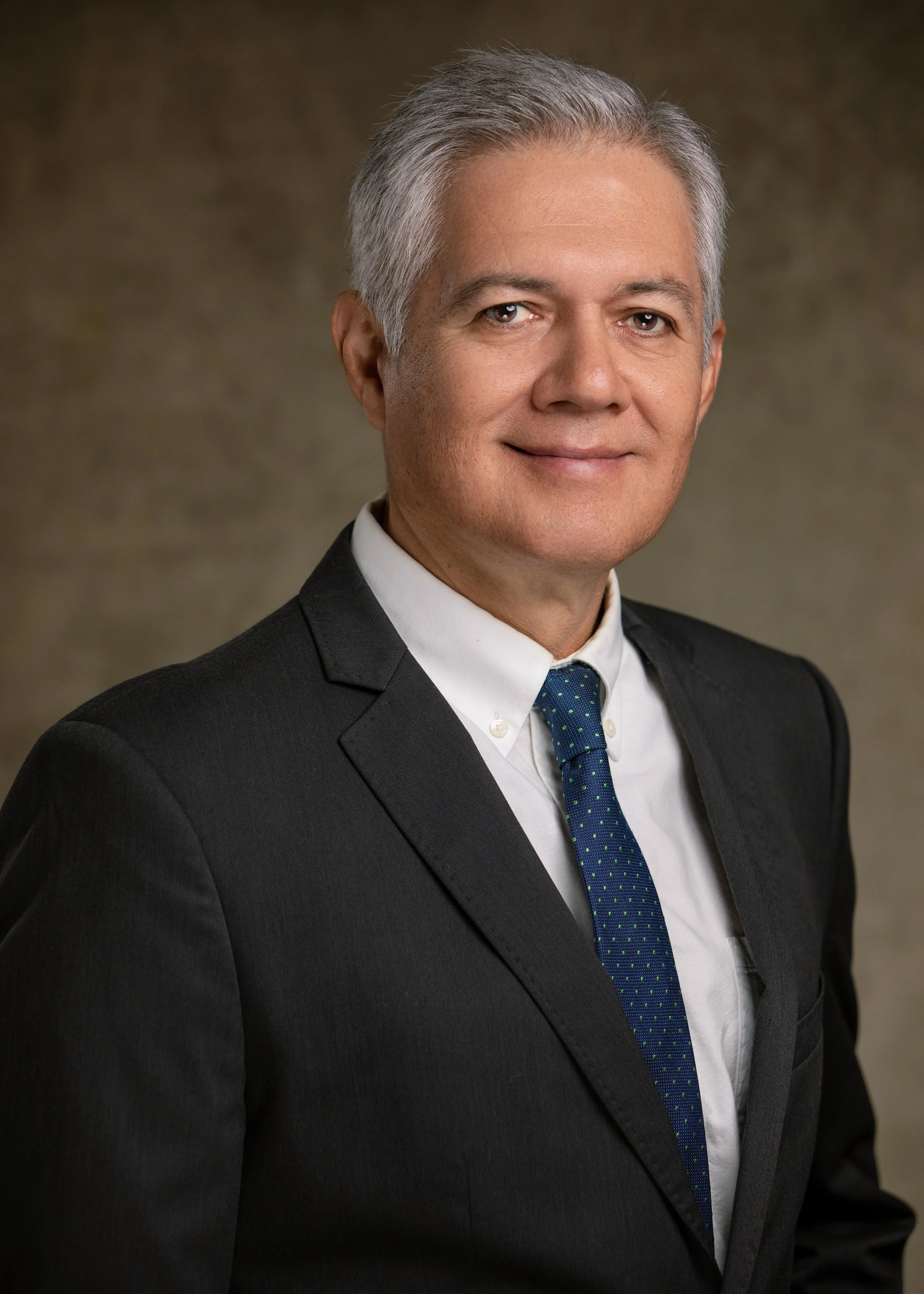 Formal Headshots Don’t Require a Studio — A “Mobile Studio” Can Come to You