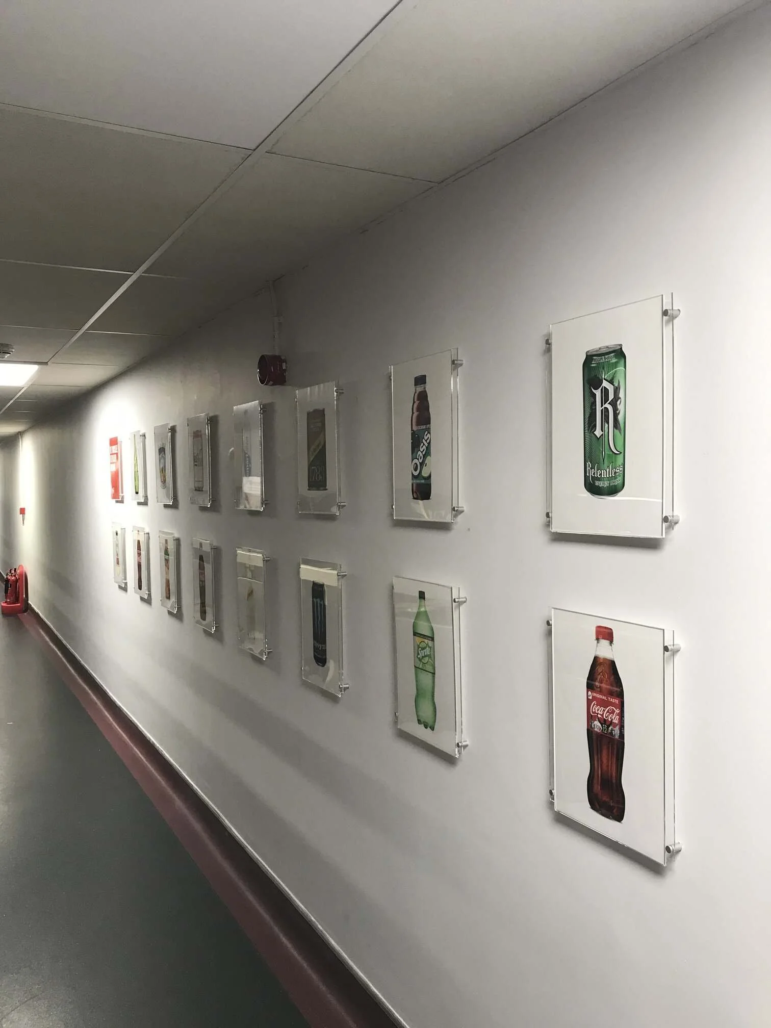 coca-cola-office-branding-london-22.jpg
