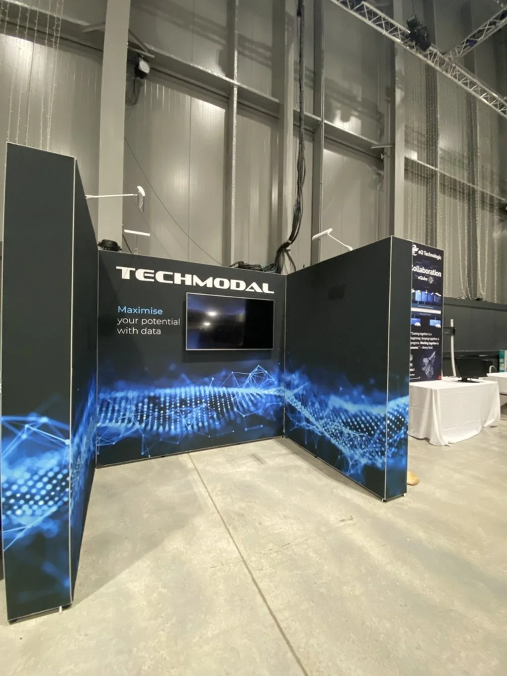 techmodal-modular-exhibition-stand-bristol-03.jpg