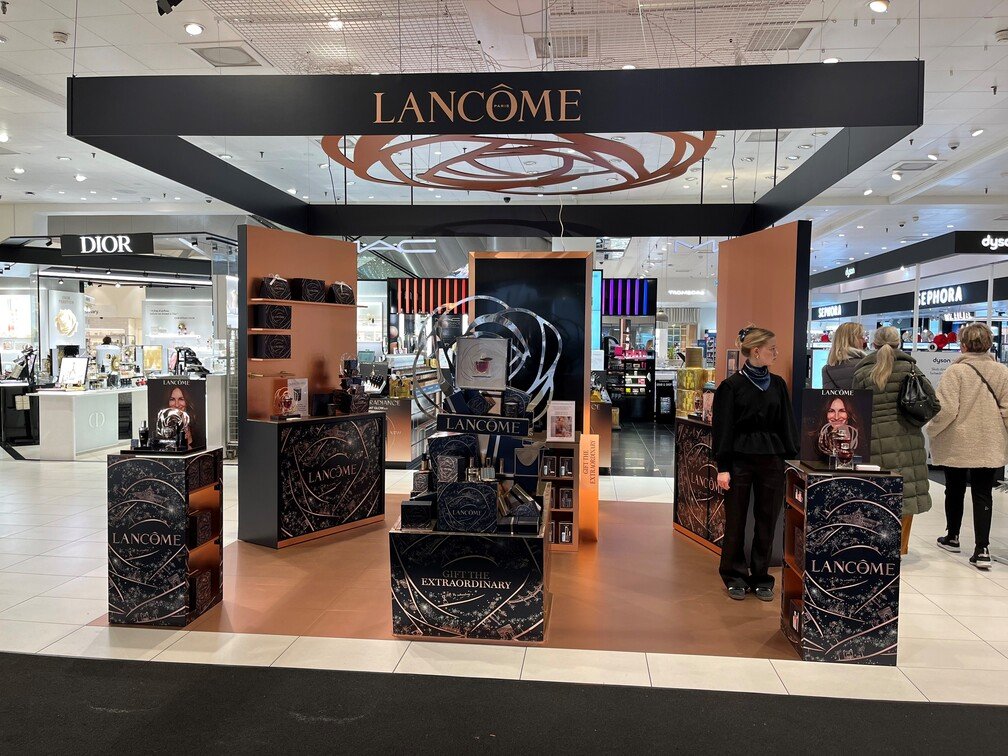 lancome-custom-modular-exhibition-stand-design.jpg