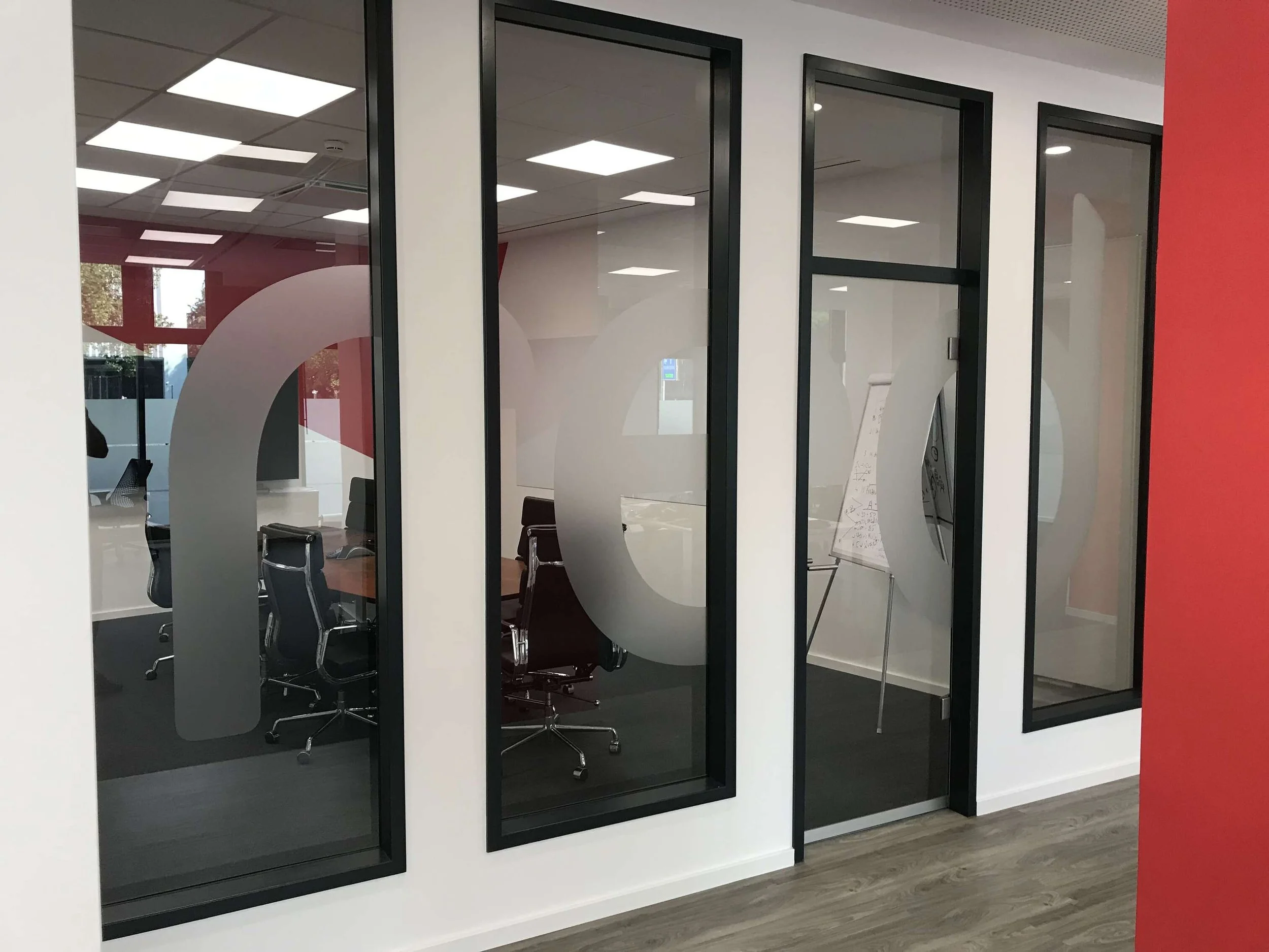 office-branding-window frosted-red-germany-01.jpg