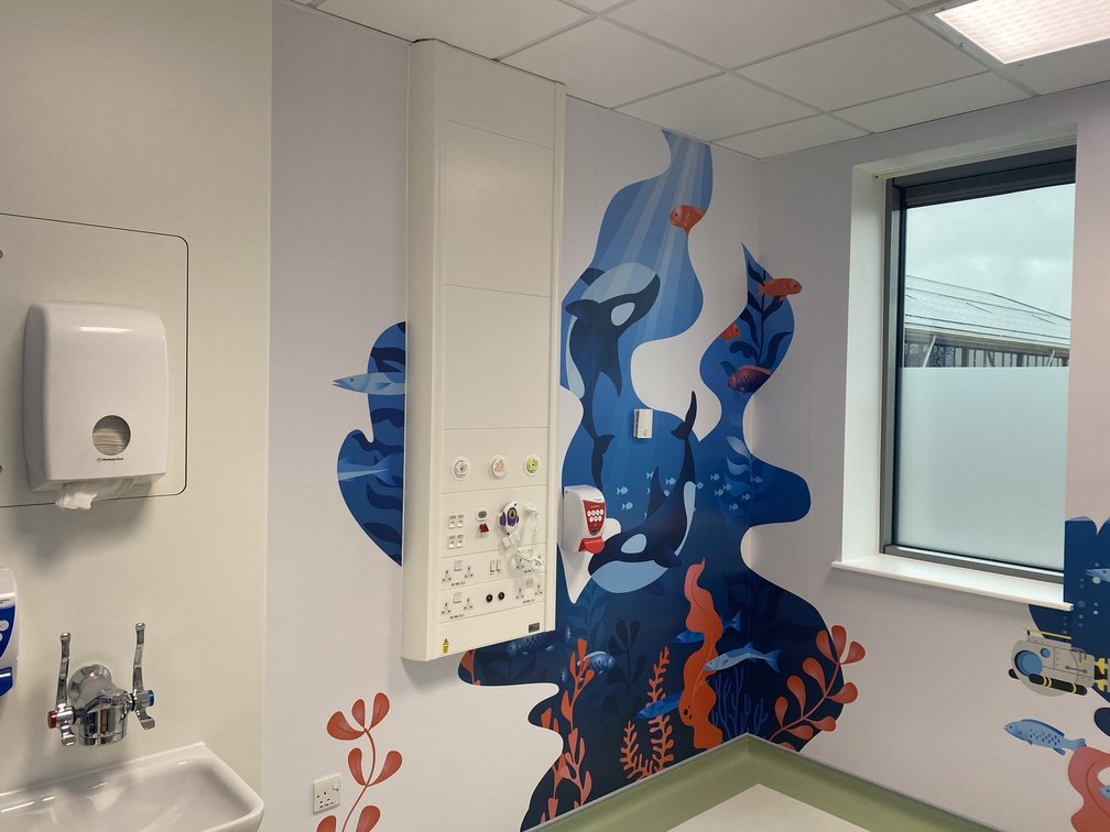 kingston-hospital-wall-window-graphics-02.jpg