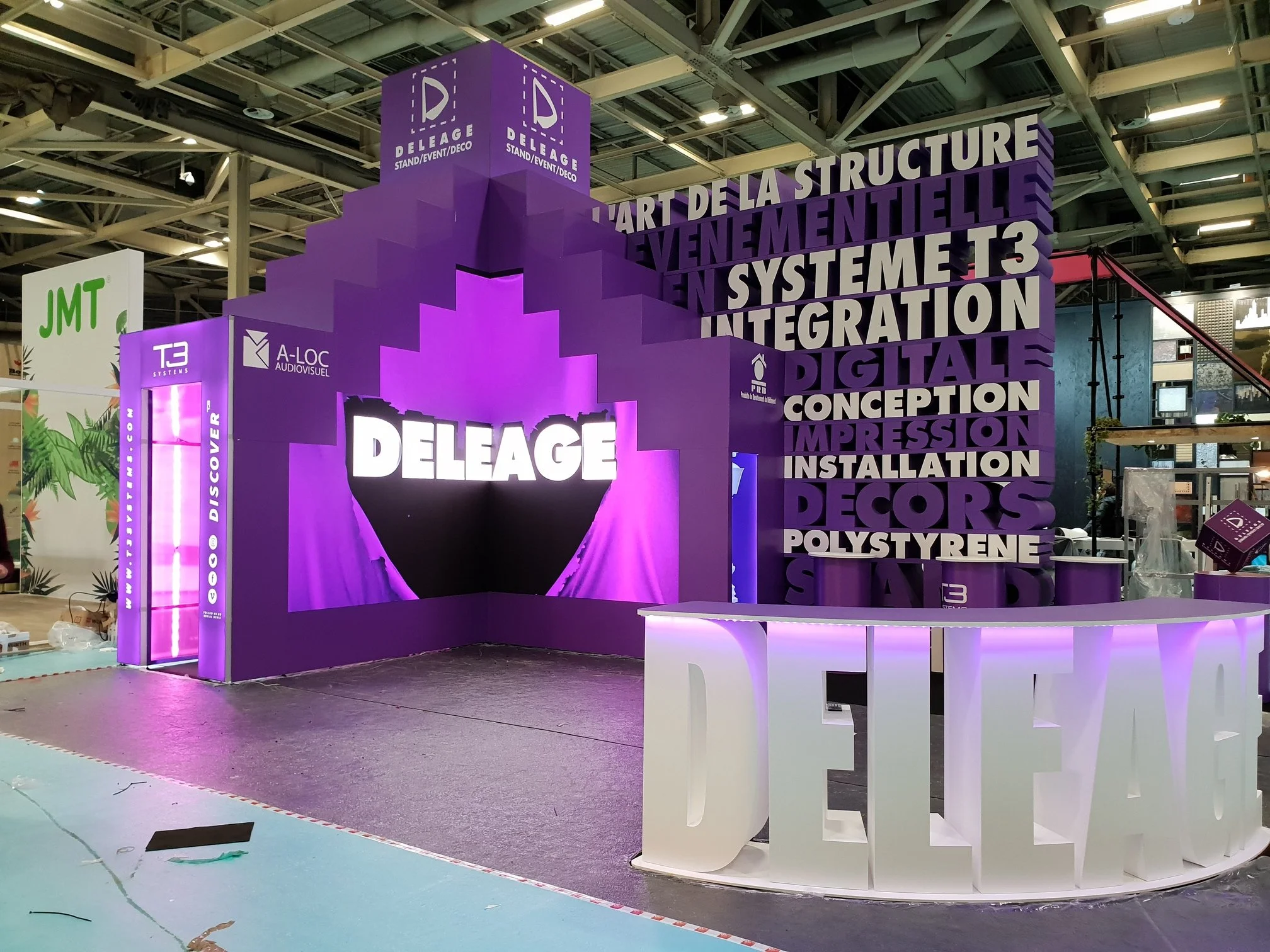 deleage-custom-modular-exhibition-stand.jpg