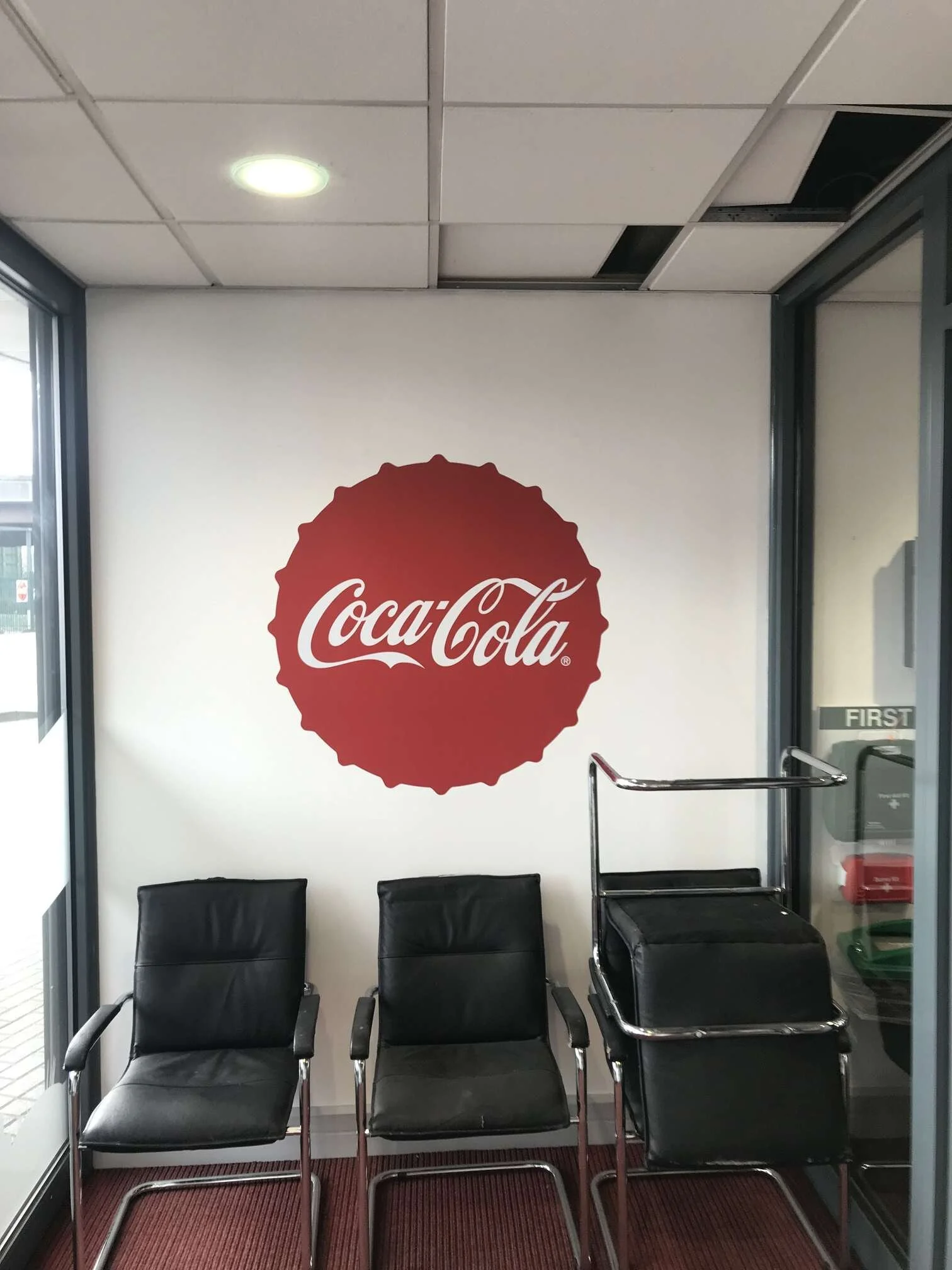 coca-cola-office-branding-london-09.jpg