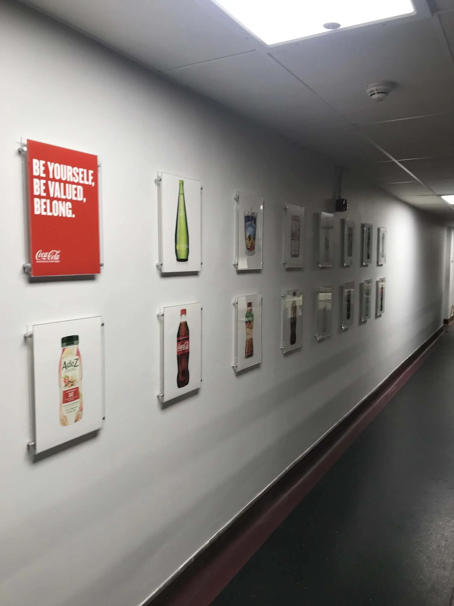coca-cola-office-branding-london-23.jpg