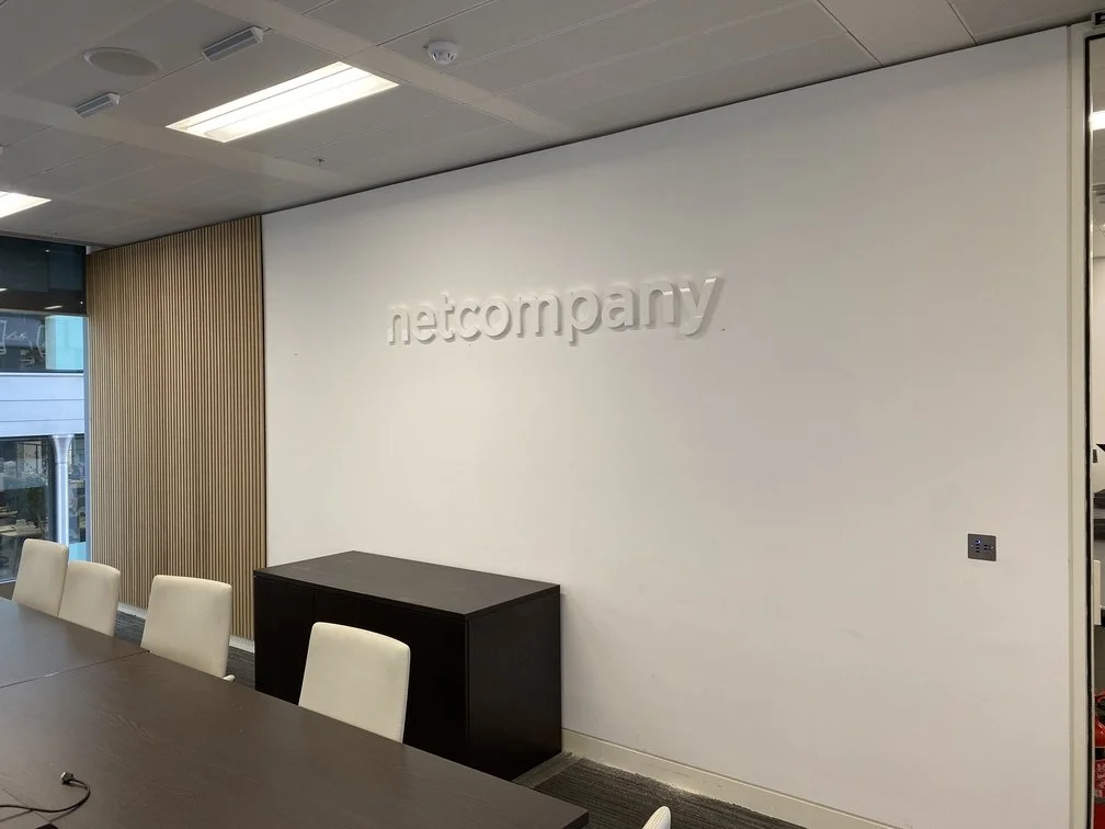 netcompany-office-branding-print-installation-25.jpg