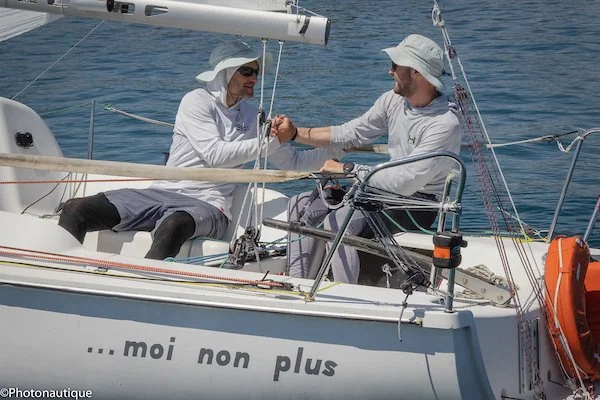 …moi non plus remporte les 5 Jours du Léman