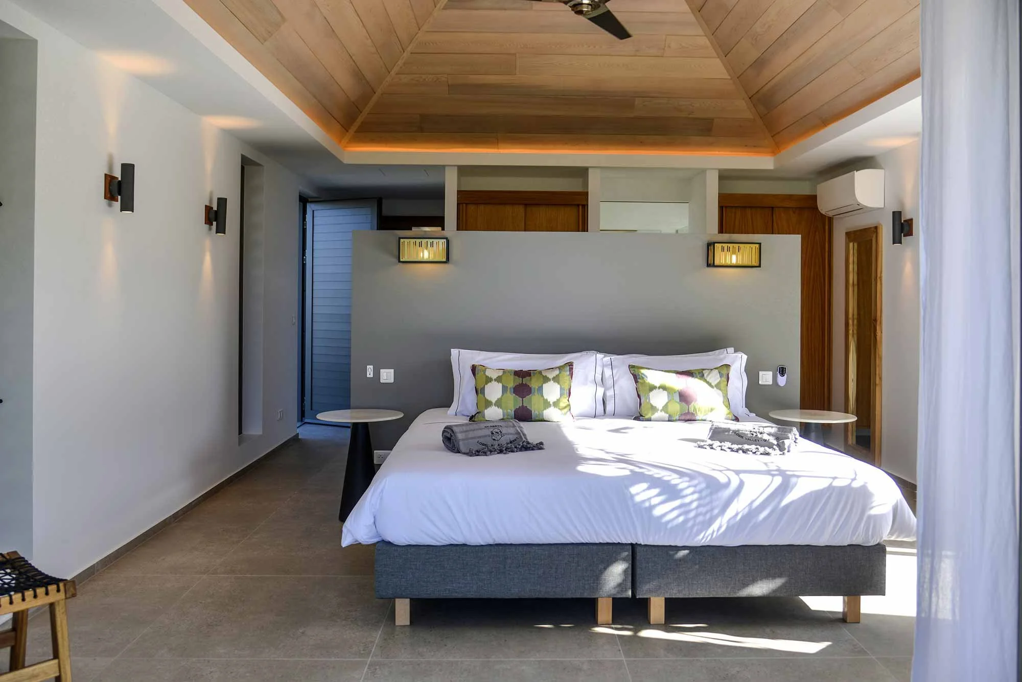 Bedroom suite