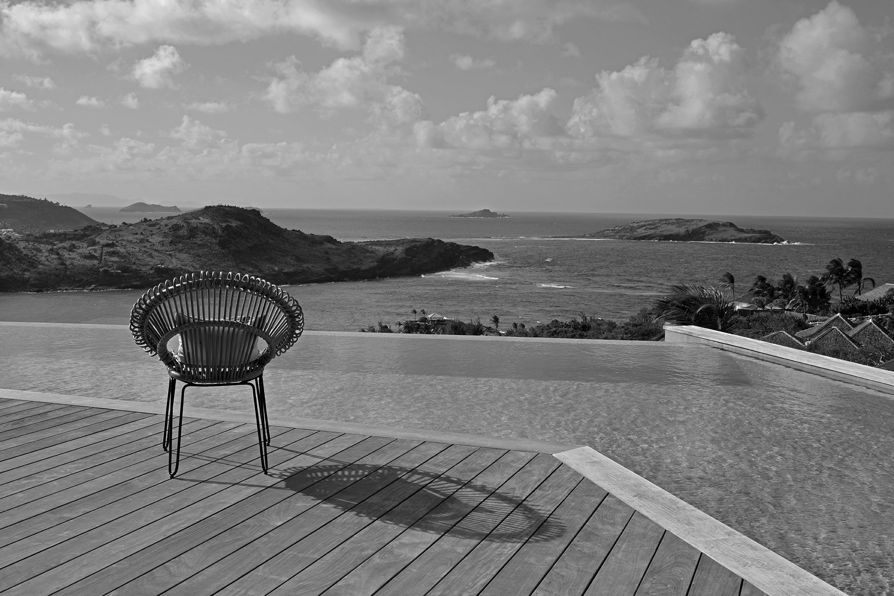 VUE 2 LB B&W NET©LEROI.jpg
