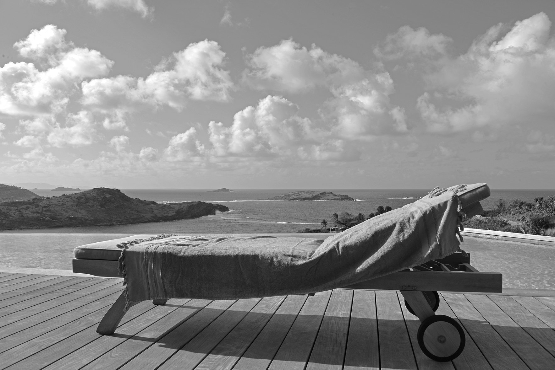 LOUNGE B&W LB NET©LEROI.jpg