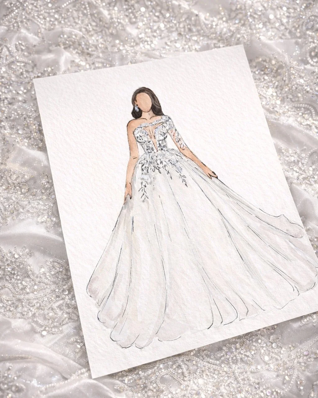 What a stunning wedding dress 🤍✨ Painted by Monisha. 

We always take the bridal party illustrations home. This way we can spend more time adding all the detail to their outfits and make it extra special 🫶

If you would like your own illustration o