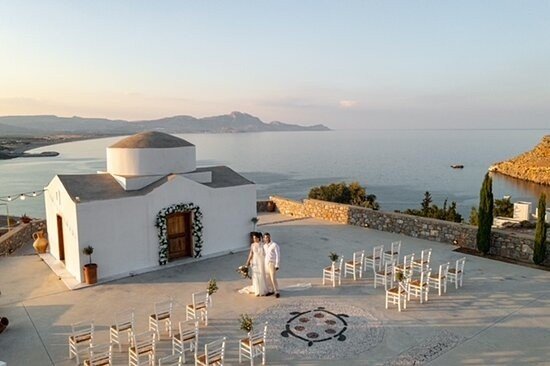 We are sooooo excited for the opportunity to be flying to Rhodes this June for Shannen &amp; Ryan's Wedding 🤍✈️✨ We are so excited!!! How amazing is this venue 😍

#ktimalindos #ktimalindoswedding #lindos #rhodes #greecewedding