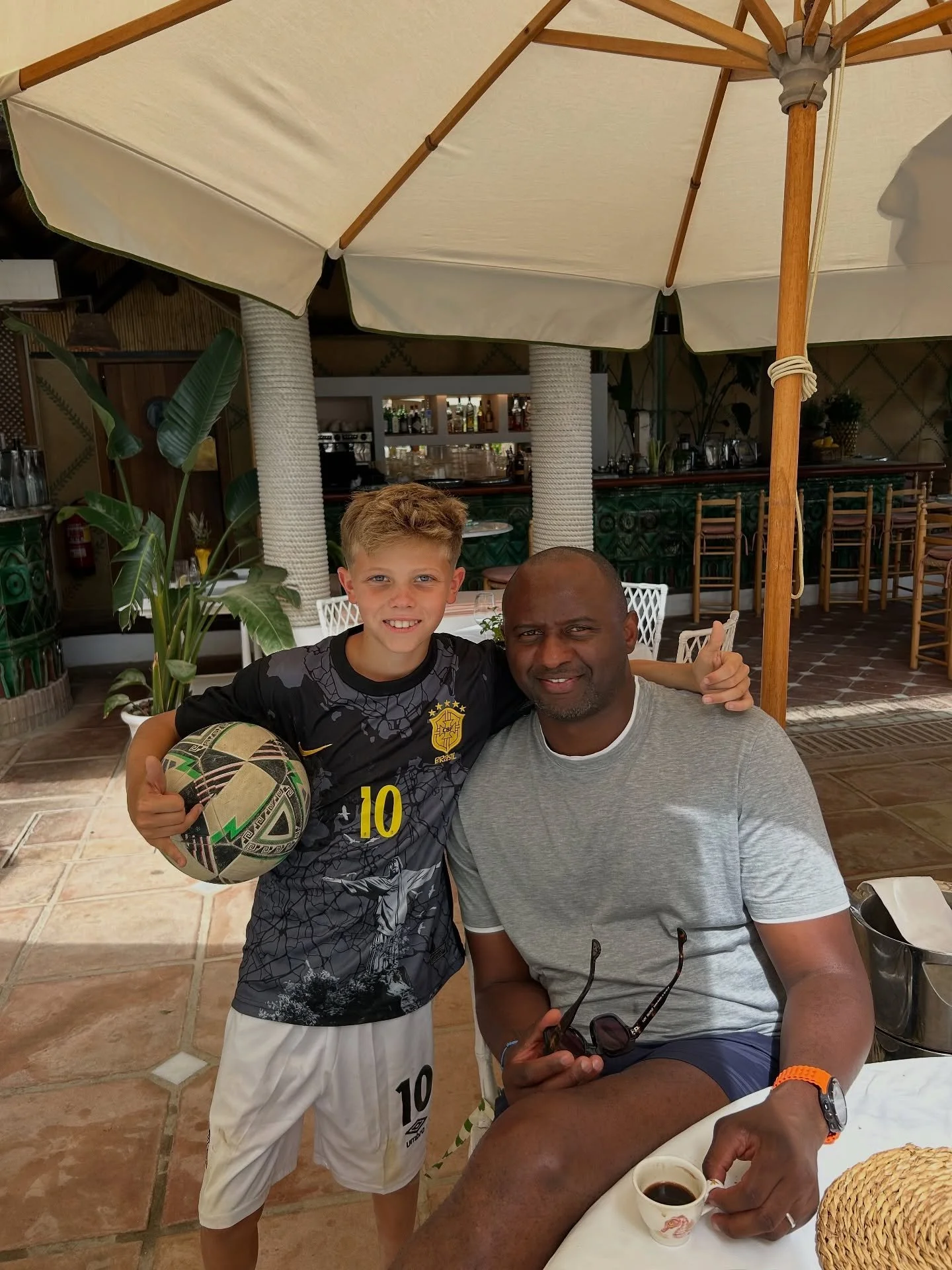 🚨Player Spotlight🚨 Our Guys Charlie and Jake have been training with us for the past two months, putting in consistent work.
On their recent trip to Spain with their team, they had the chance to meet football icons Xavi Hernández and Patrick