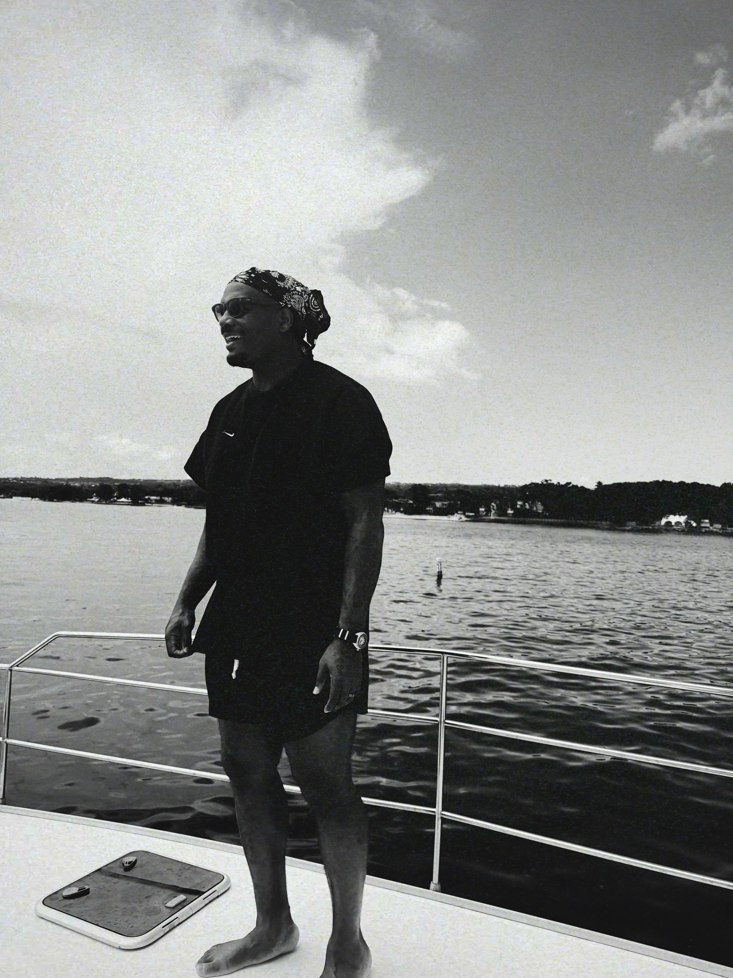 MR. TOMONOSHi! Photography: Barbados