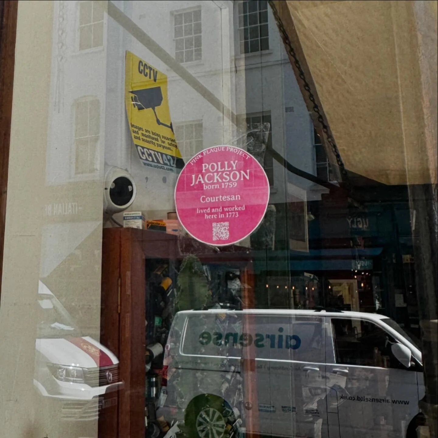Polly Jackson can be found at Aperture Printing on 27 Rathbone Place, a few doors down from where she lived and worked in 1773. Click the link in our bio to find out more about these extraordinary women. 

#harrislistofcoventgardenladies #coventgarde