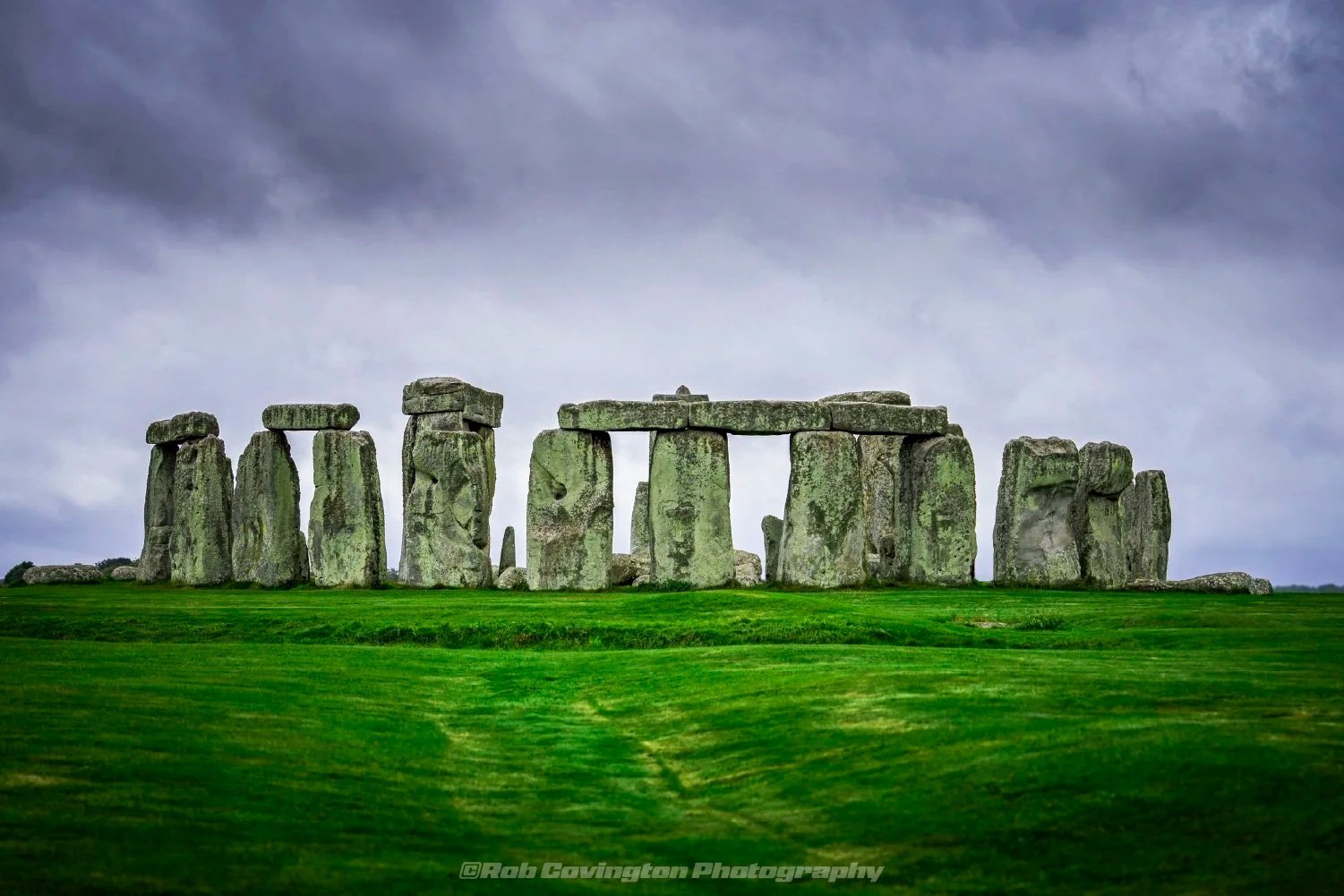 Landscape photography of Stonehenge, by Rob Covington.