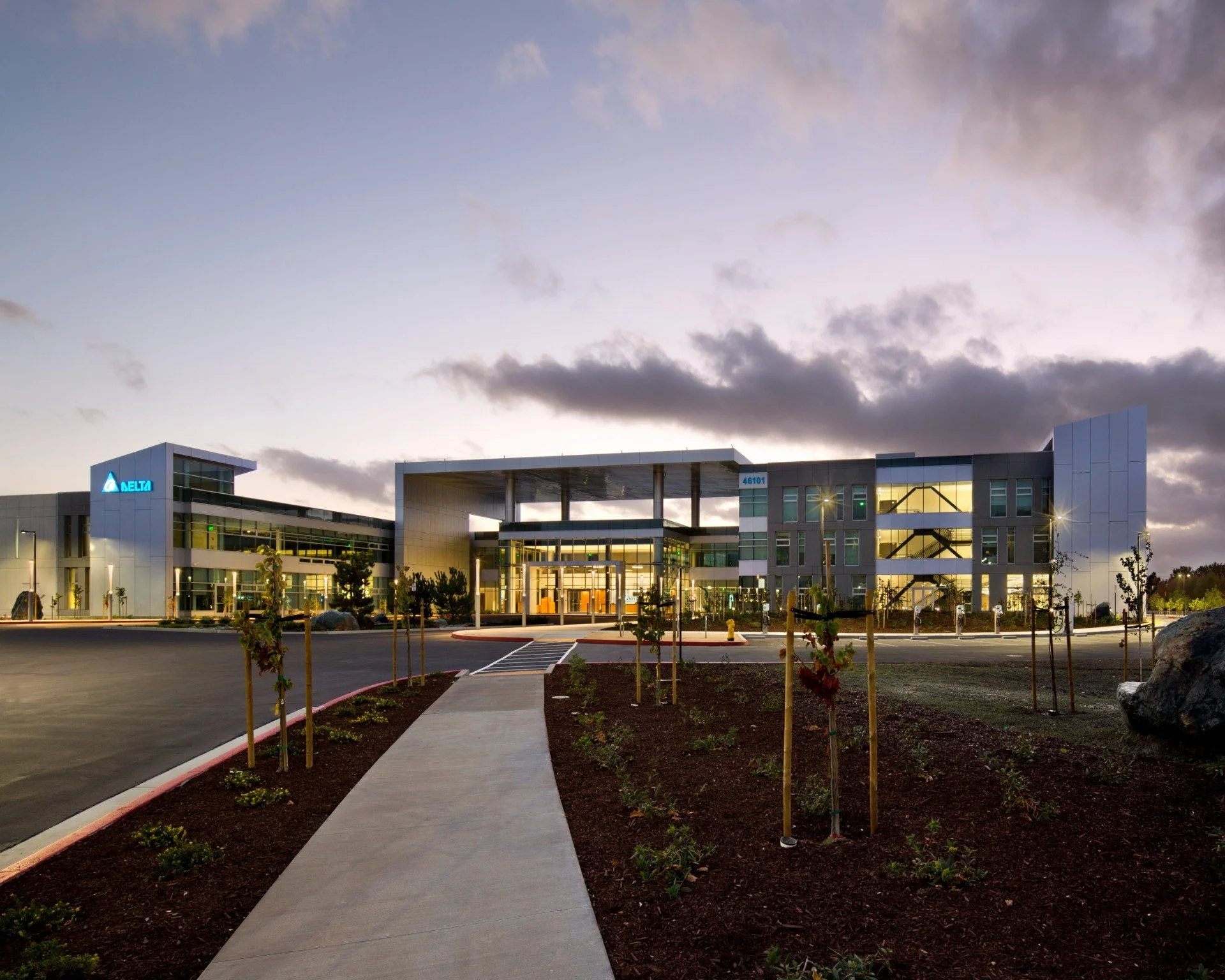 VBI_Corporate_DeltaAmericas_Exterior05.jpeg
