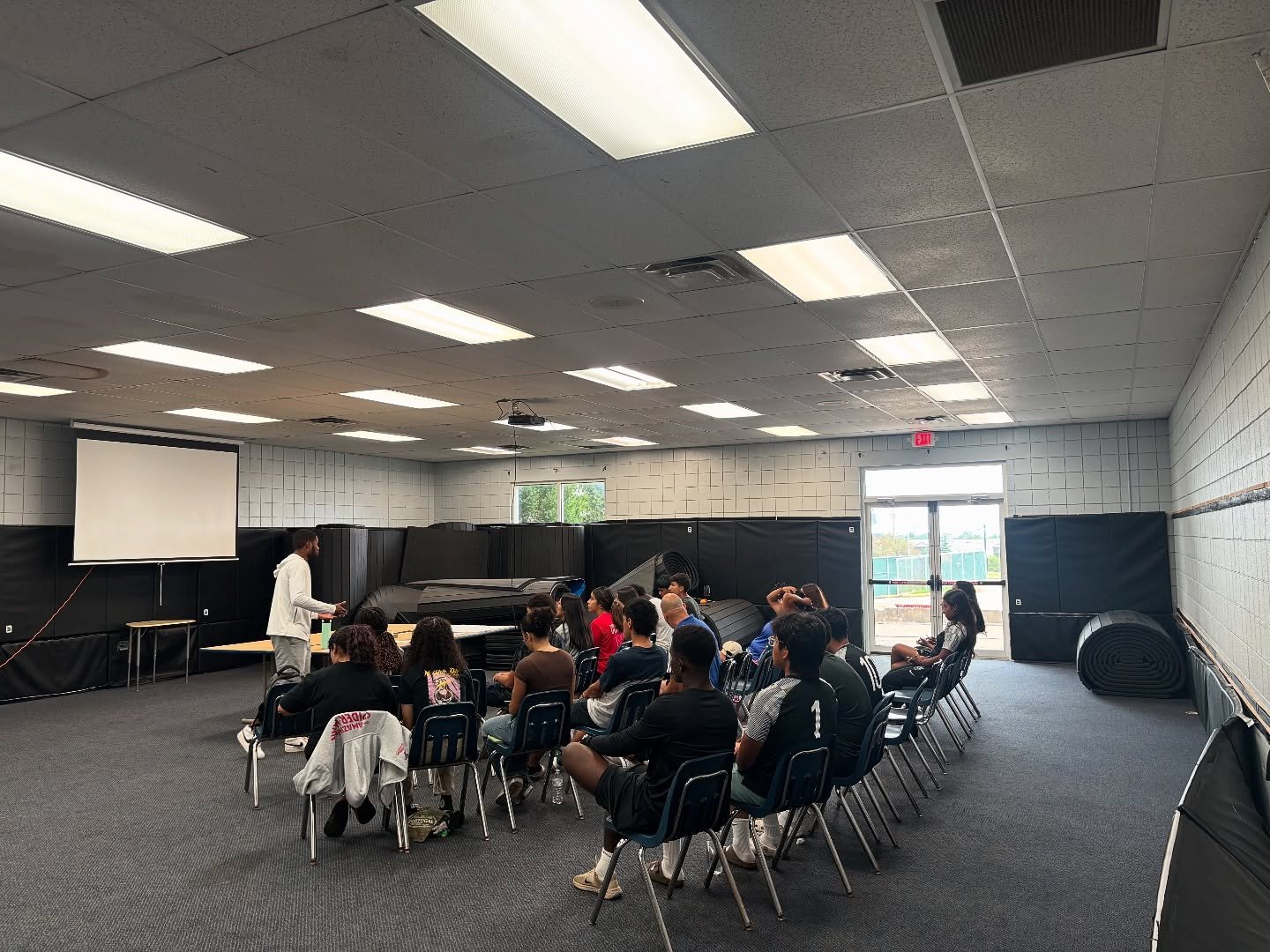 We got to hear some words by Timothy from @americascorescleveland, thank you so much for being part of the Youth Leader Summit! 

#soccerforsocialchange #sbyd #ussoccer #youthleadership #youthleaderssummit #youthleaders25