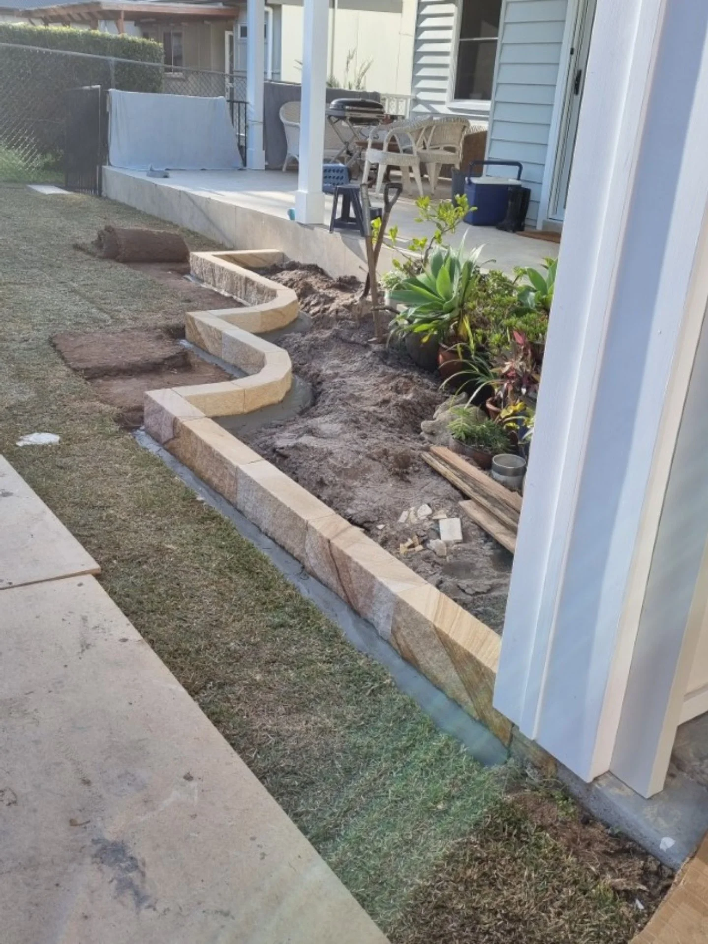 sandstone edging 2 (Custom) (Large).jpg