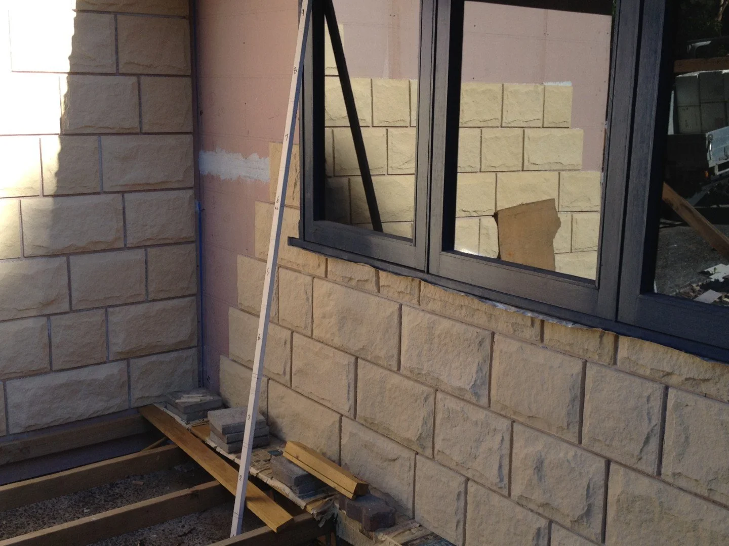 residential-stone-cladding-macmasters-beach.JPG