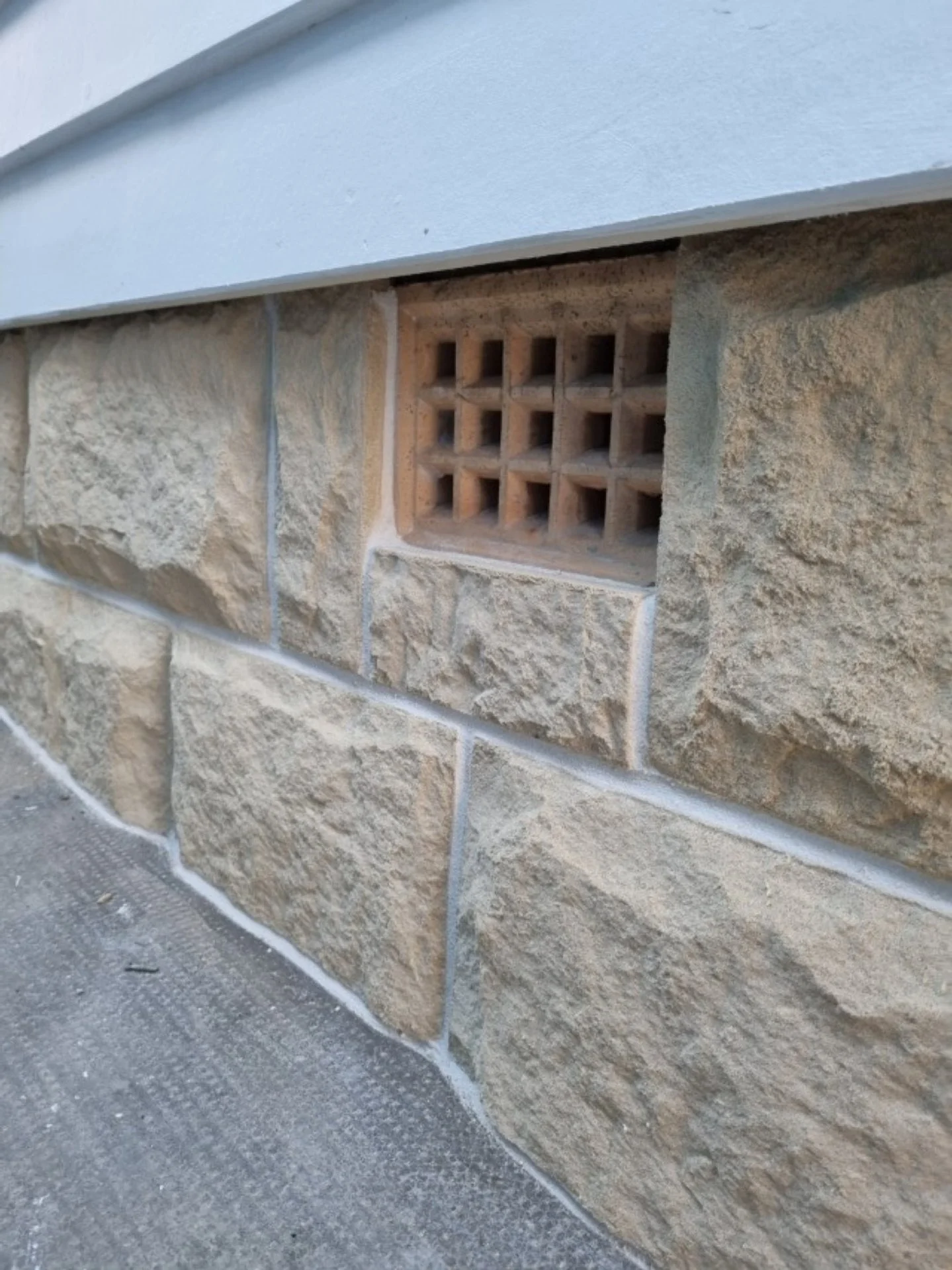sandstone-cladding-woy-woy.jpg