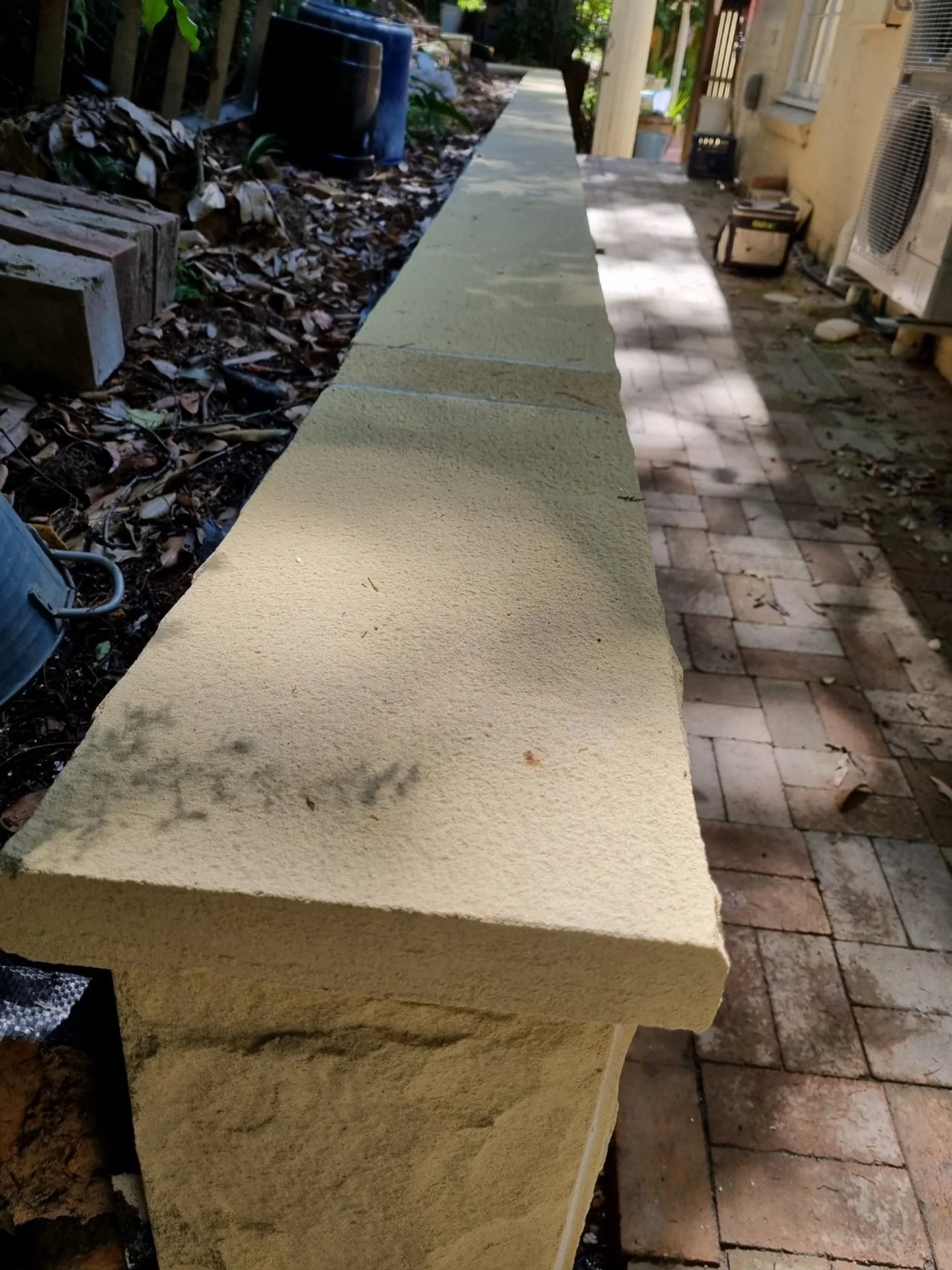 natural-stone-cladding-umina.jpg