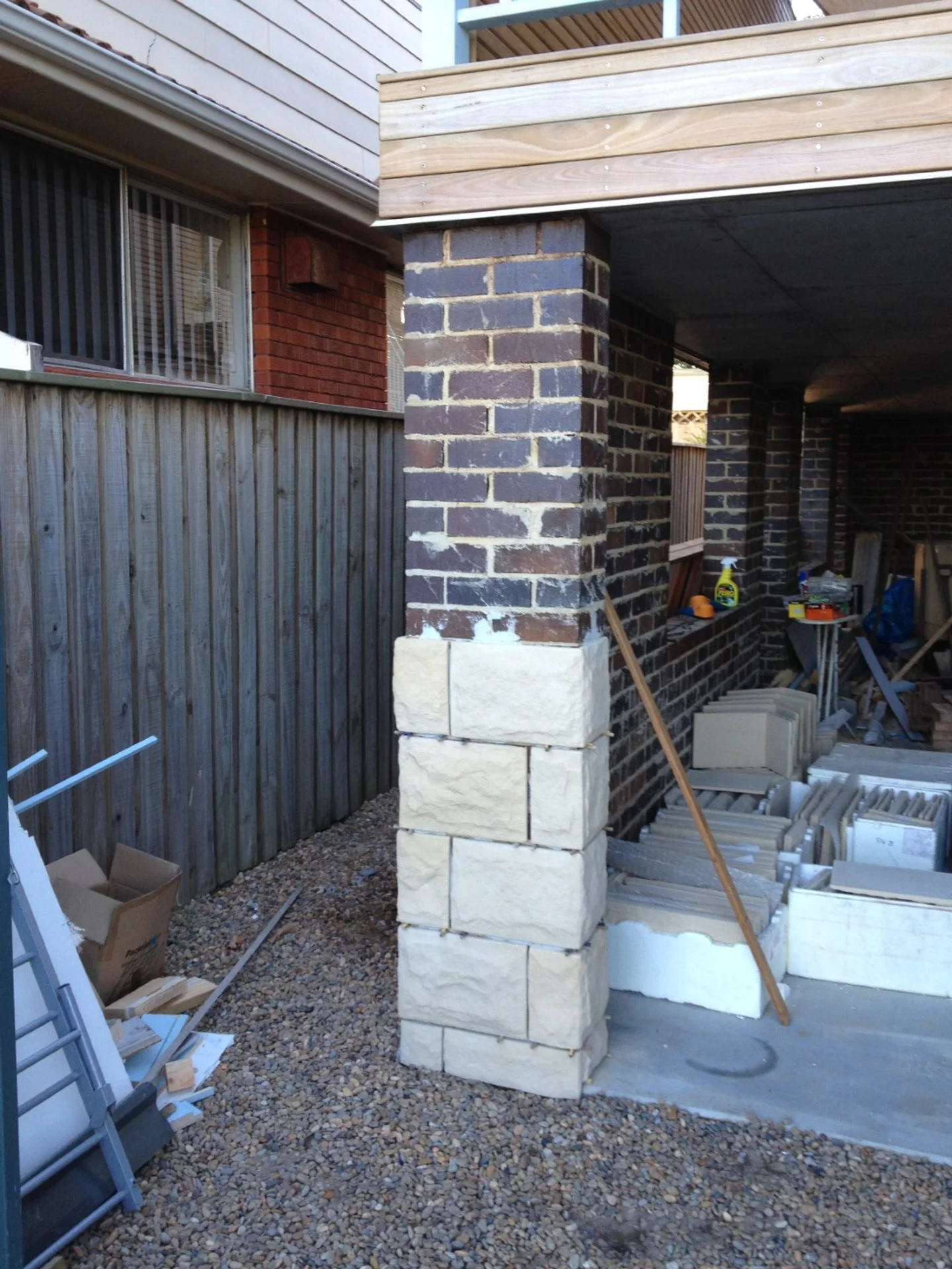 sandstone-cladding-hardys-bay.JPG