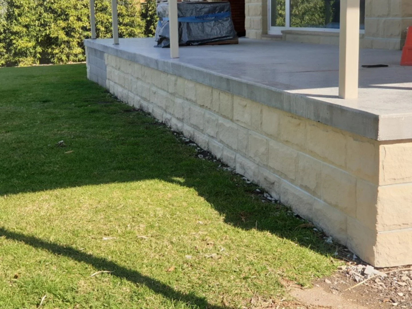 natural-stone-cladding-st-huberts-island.jpg