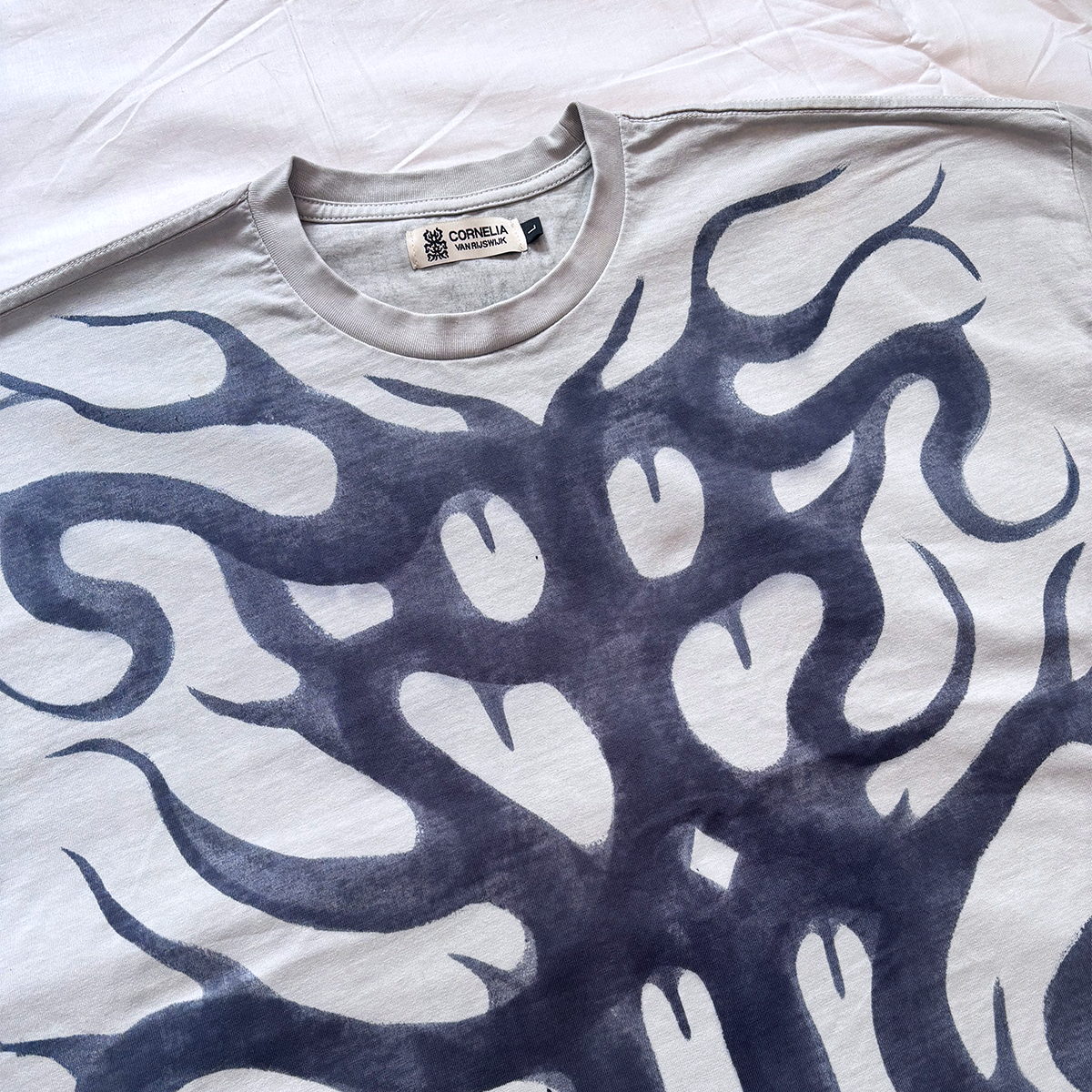 close up_T-shirt_7.png
