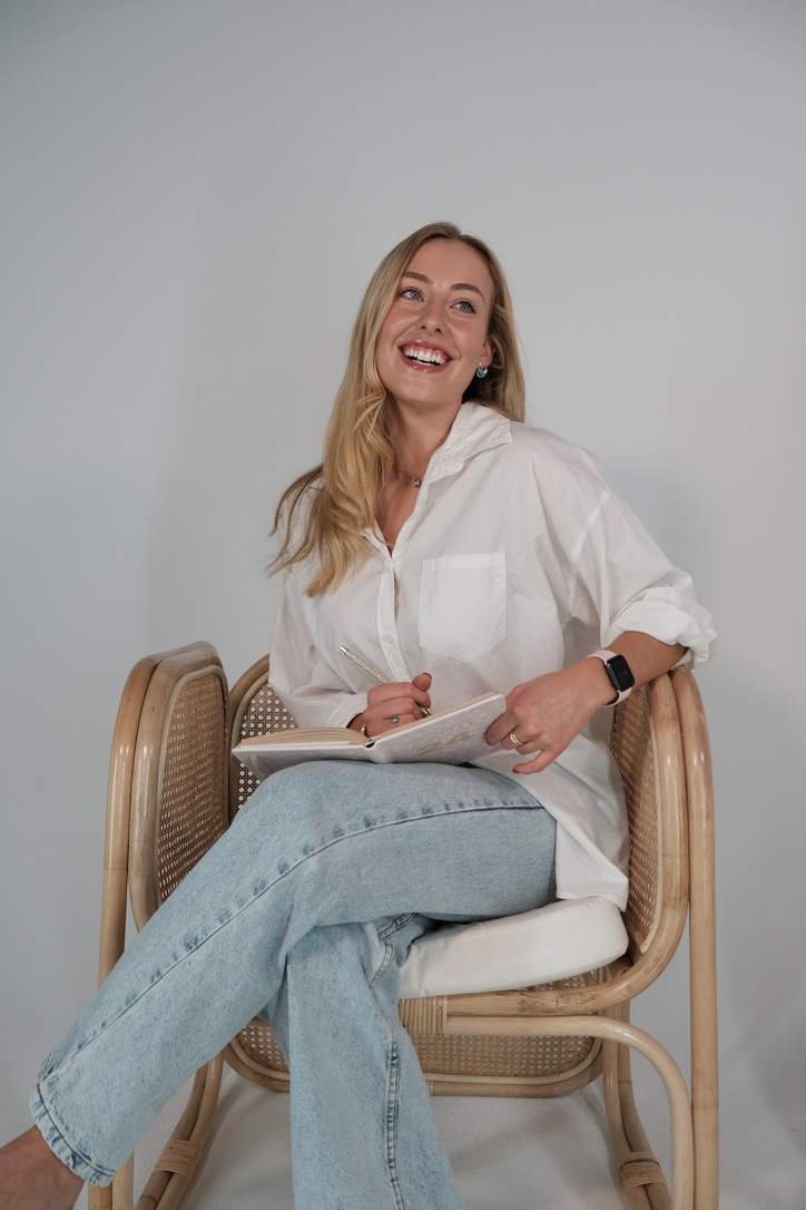 Evidence-based, non-diet eating disorder support for teens and young adults in Inner West Sydney. A calm, non-judgemental space to rebuild trust with food.