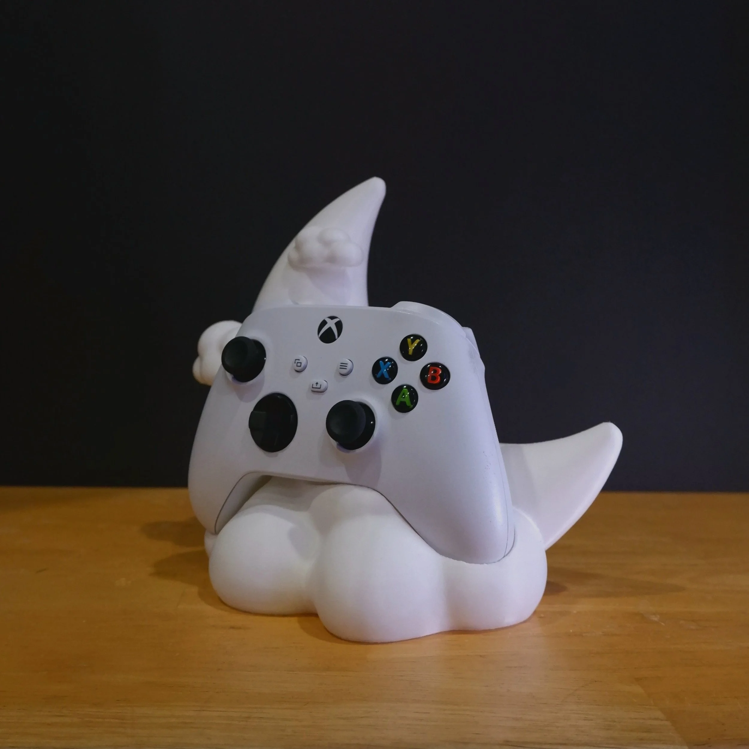 moon-cloud-controller-stand-holder-xbox-series-x-s-3d-print-4.jpg
