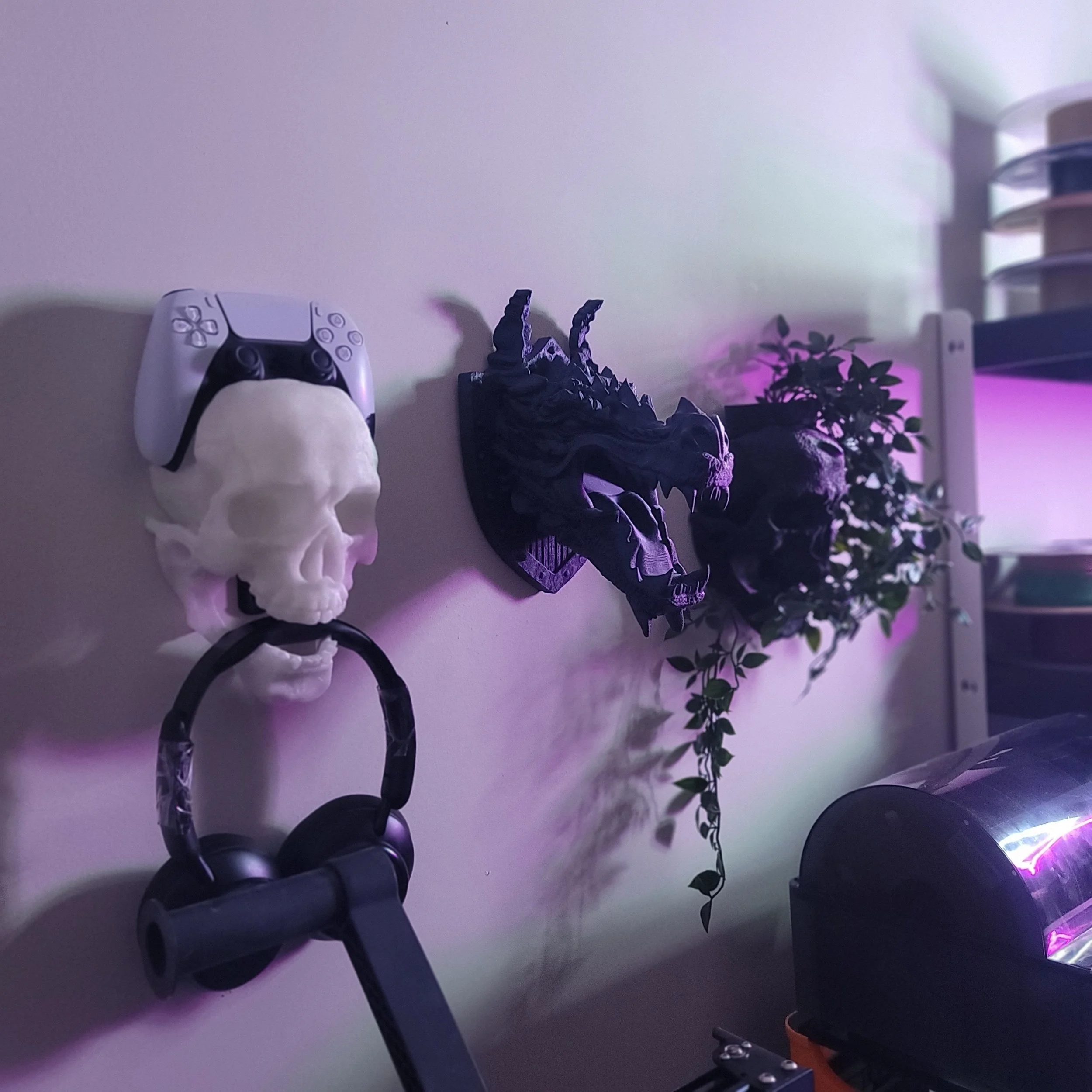 Skull_Wall_Mount_skull_controller_stand_headphone_holder-4.jpg