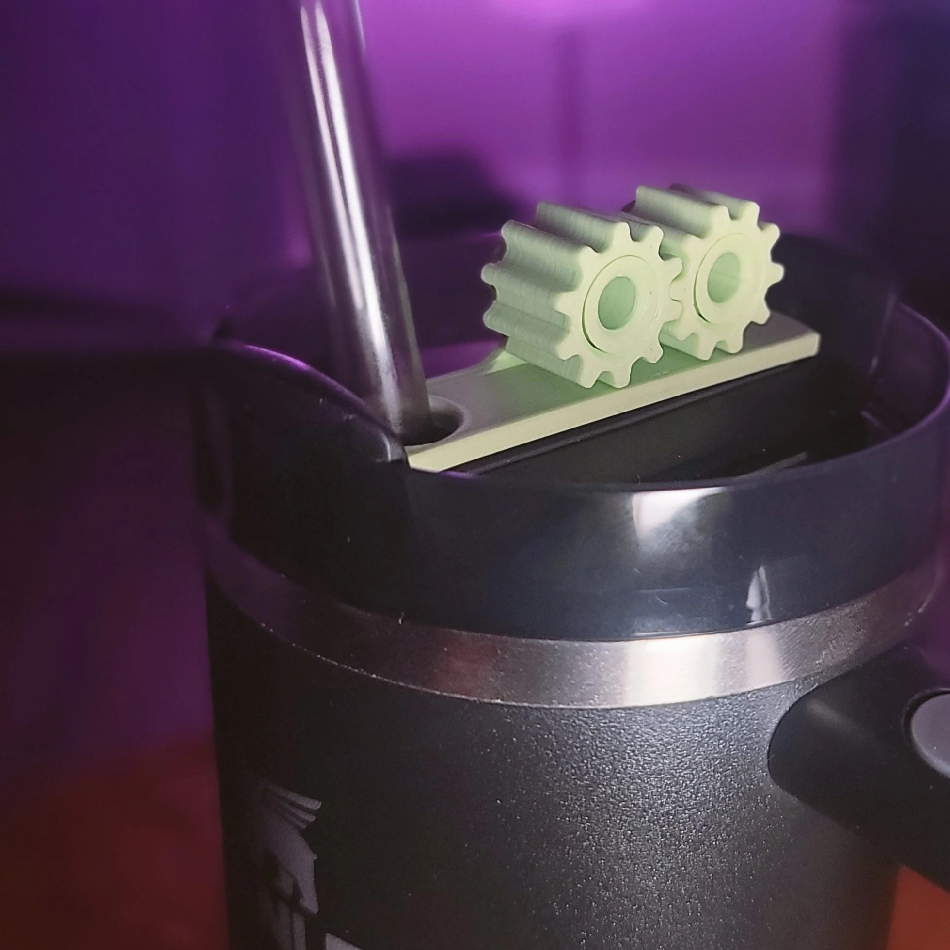 Stanley-Tumbler-Topper-Fidget-Toy-Gear-4.jpg