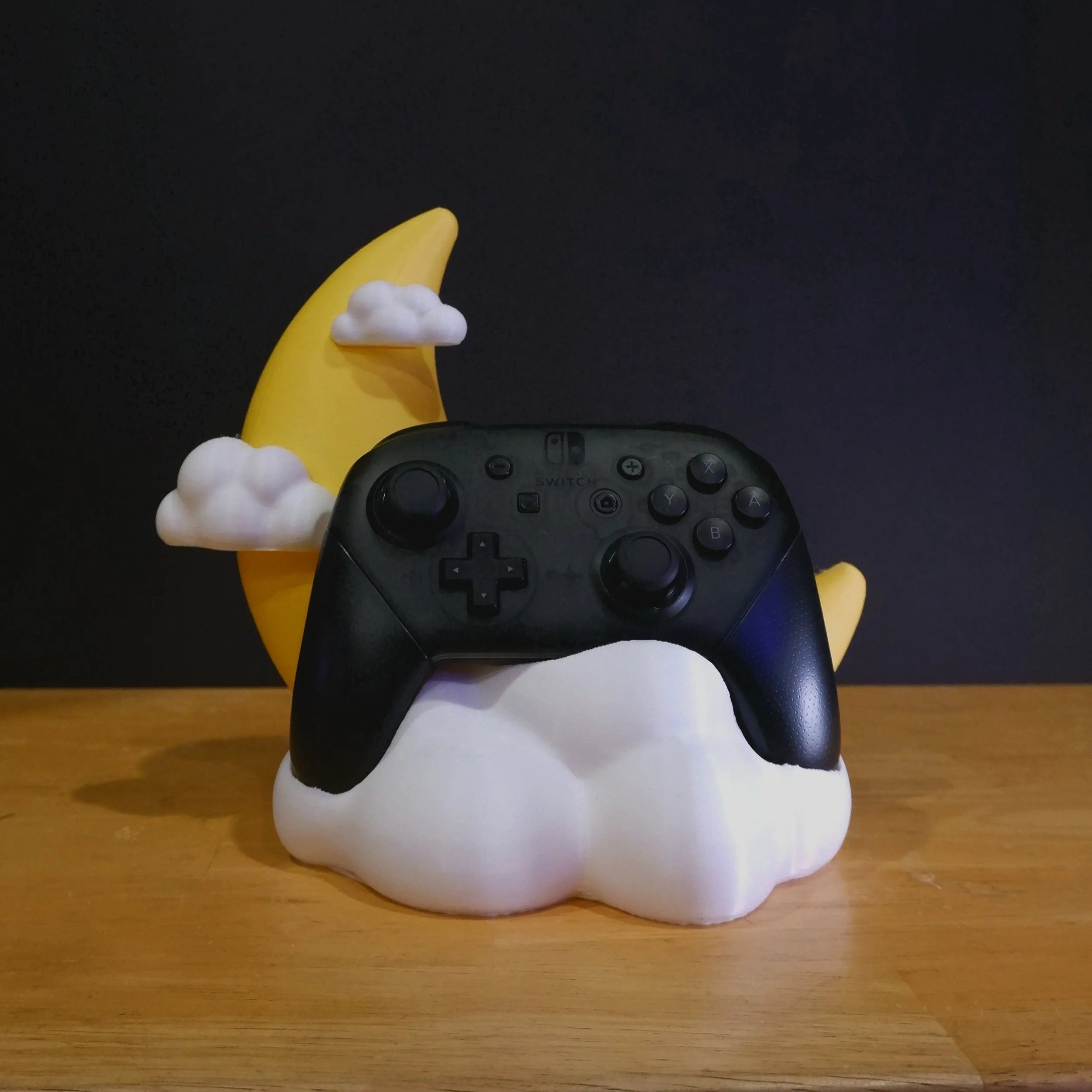 moon-cloud-controller-stand-holder-nintendo-switch-3d-print-1.jpg