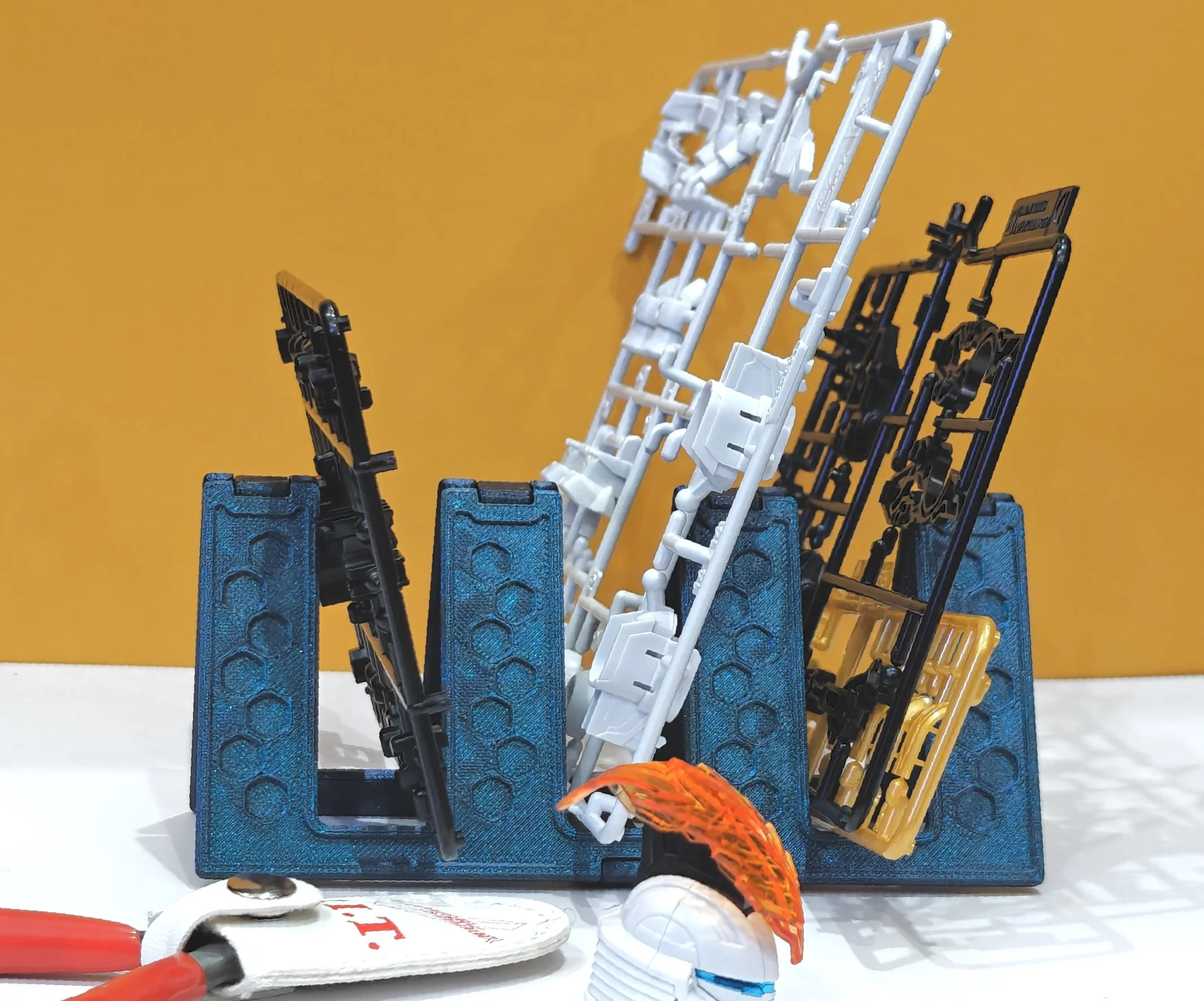 Gunpla Model Kit Runner Stands