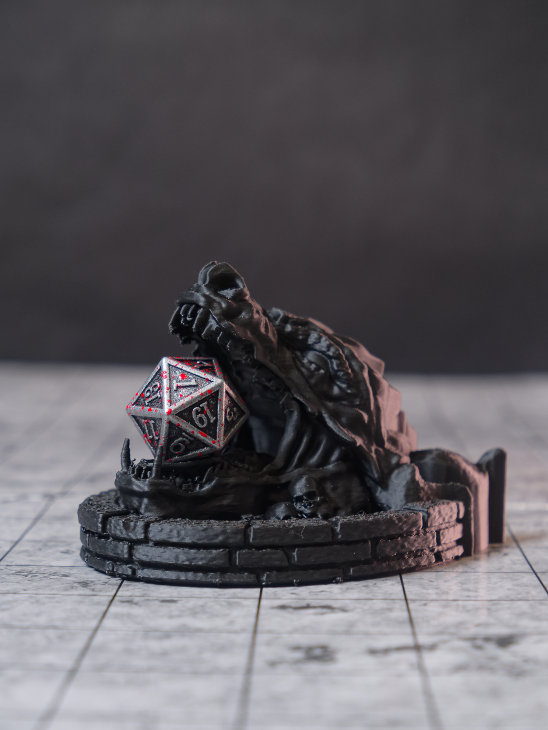 3d-print-dragon-dice-guardian-stl-dnd-tabletop-d20-dice-stand (1).png