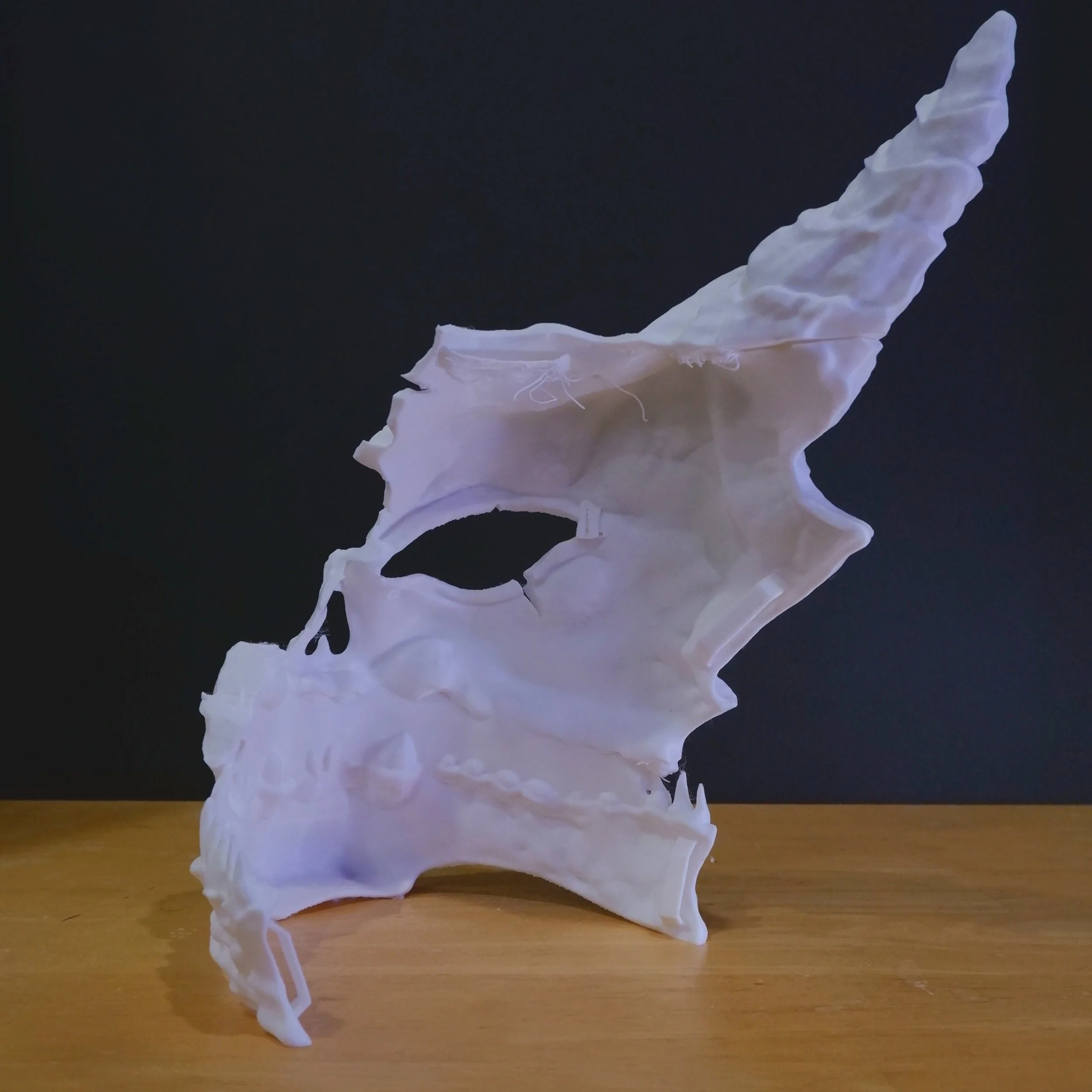 anime-kaiju-no-8-mask-cracked-face-3d-print-cults3d-3.jpg