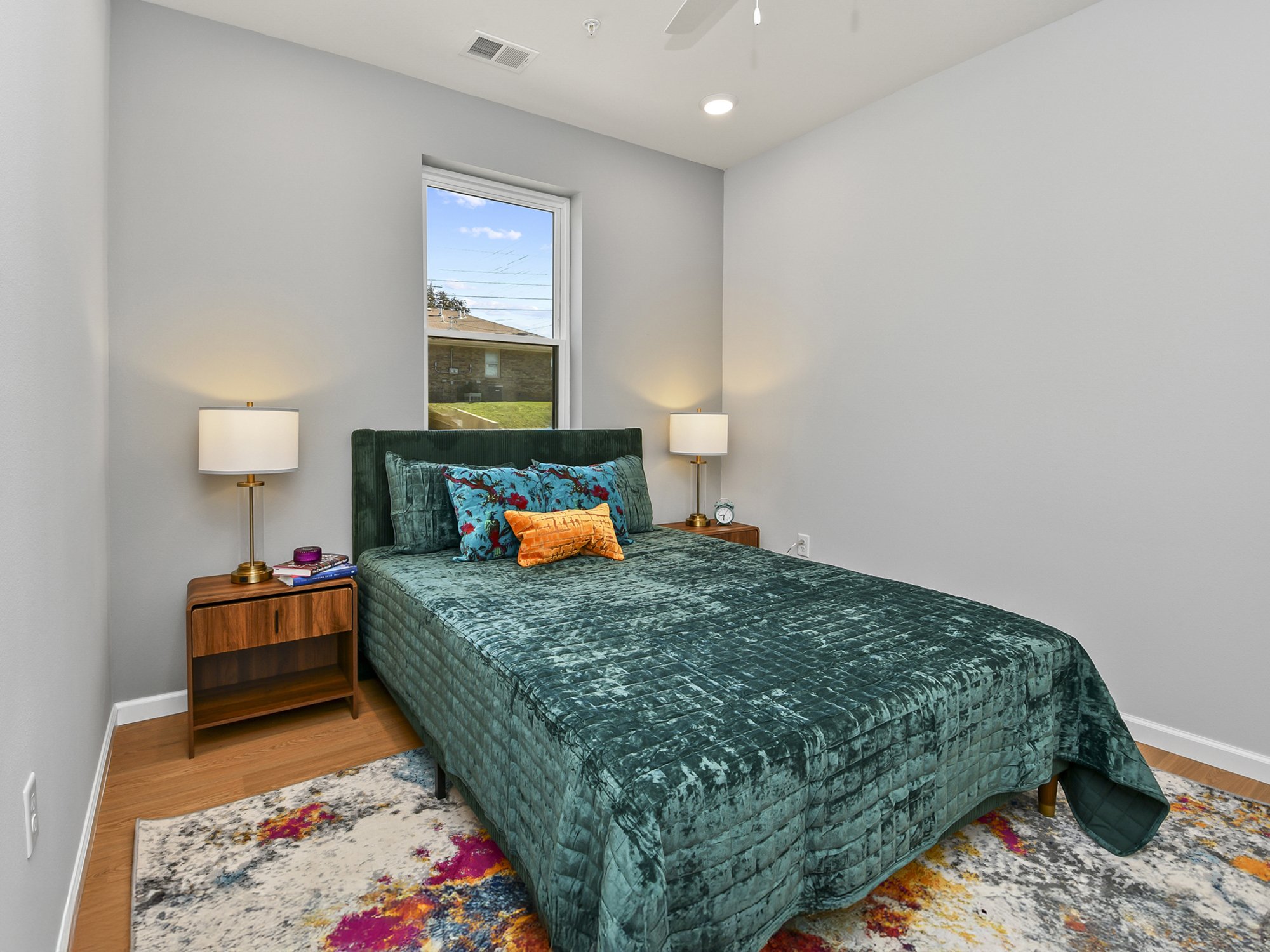 09-The-Knoll-1-Bed-bedroom-side-tables.jpg