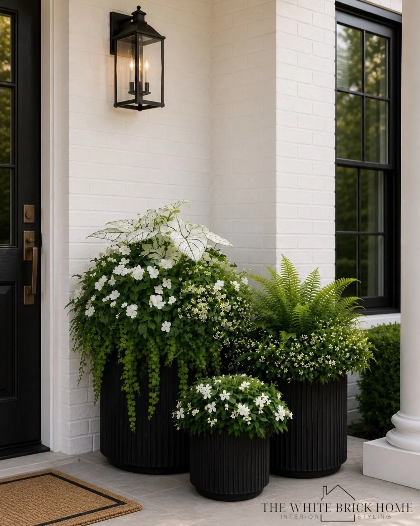 ✨ Three planters. One designer trick. ✨

If you want your front porch to look instantly more polished, try grouping planters in a set of three. Varying the heights creates dimension, fills empty corners beautifully, and gives that layered, high-end l