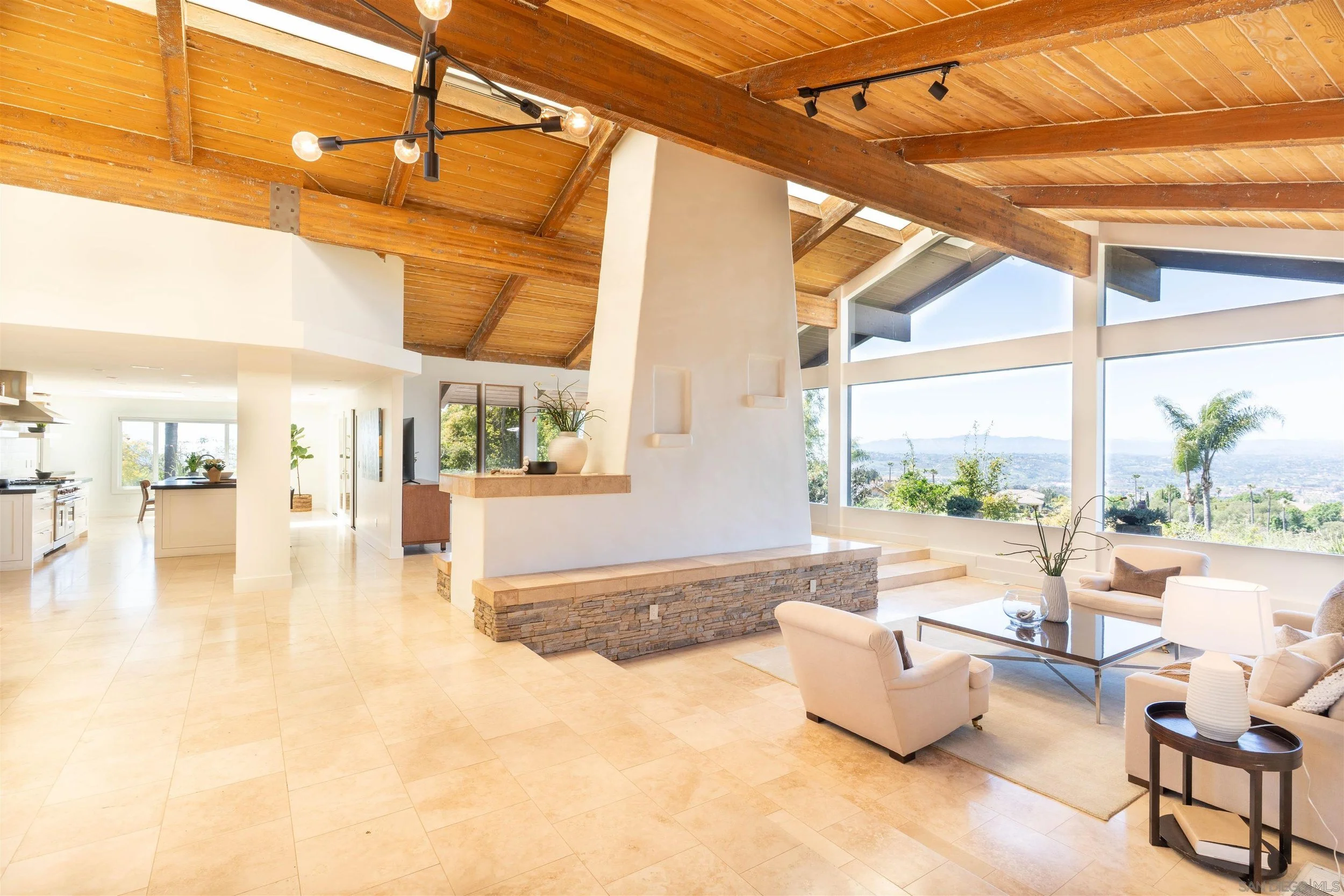 Early 70s Mid Century retreat in Bonsall.  