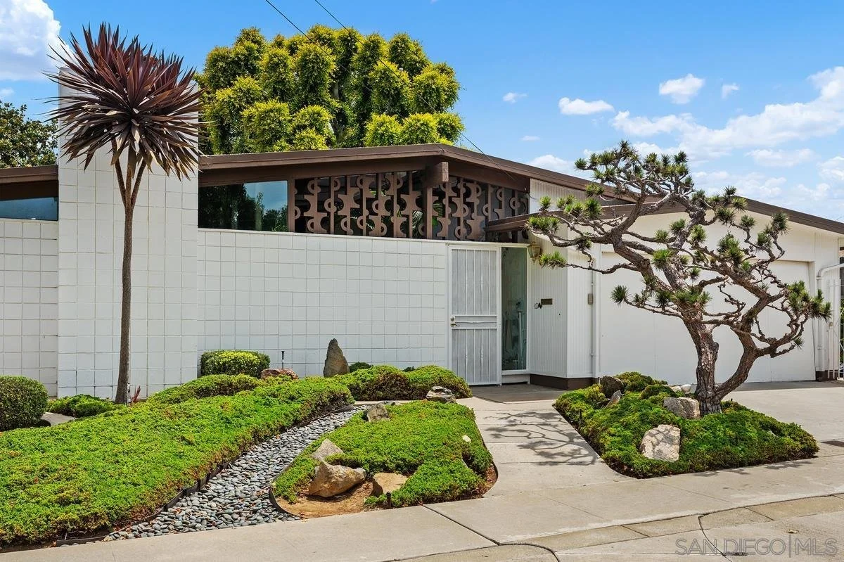 First time on the market since 63!  Very cool Mid Century home in Clairemont.  
