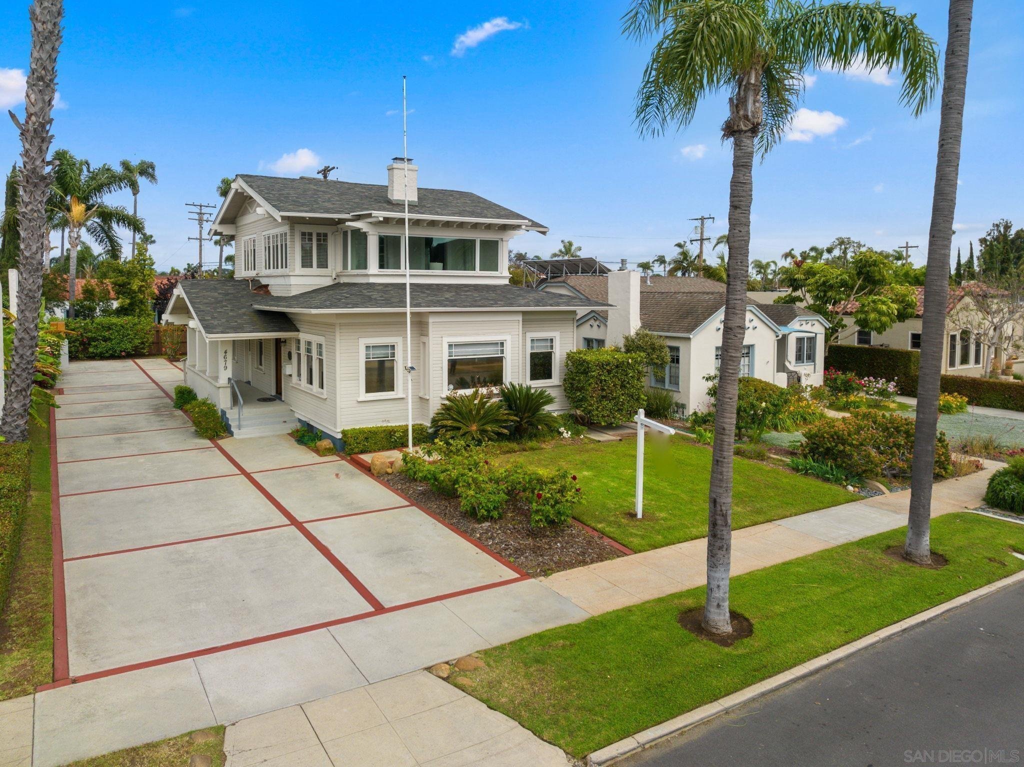 Gorgeous Historic 1911 Craftsman in Kensington.  