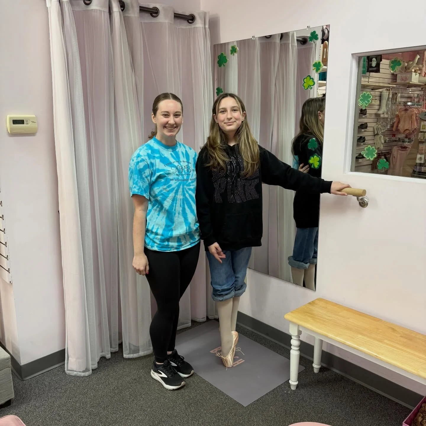 Congratulations to Katelyn on her first pair of pointe shoes!🩰 We are so proud of your hard work! 

Thank you to @footsteps_dancewear for always keeping our students dancing their best!