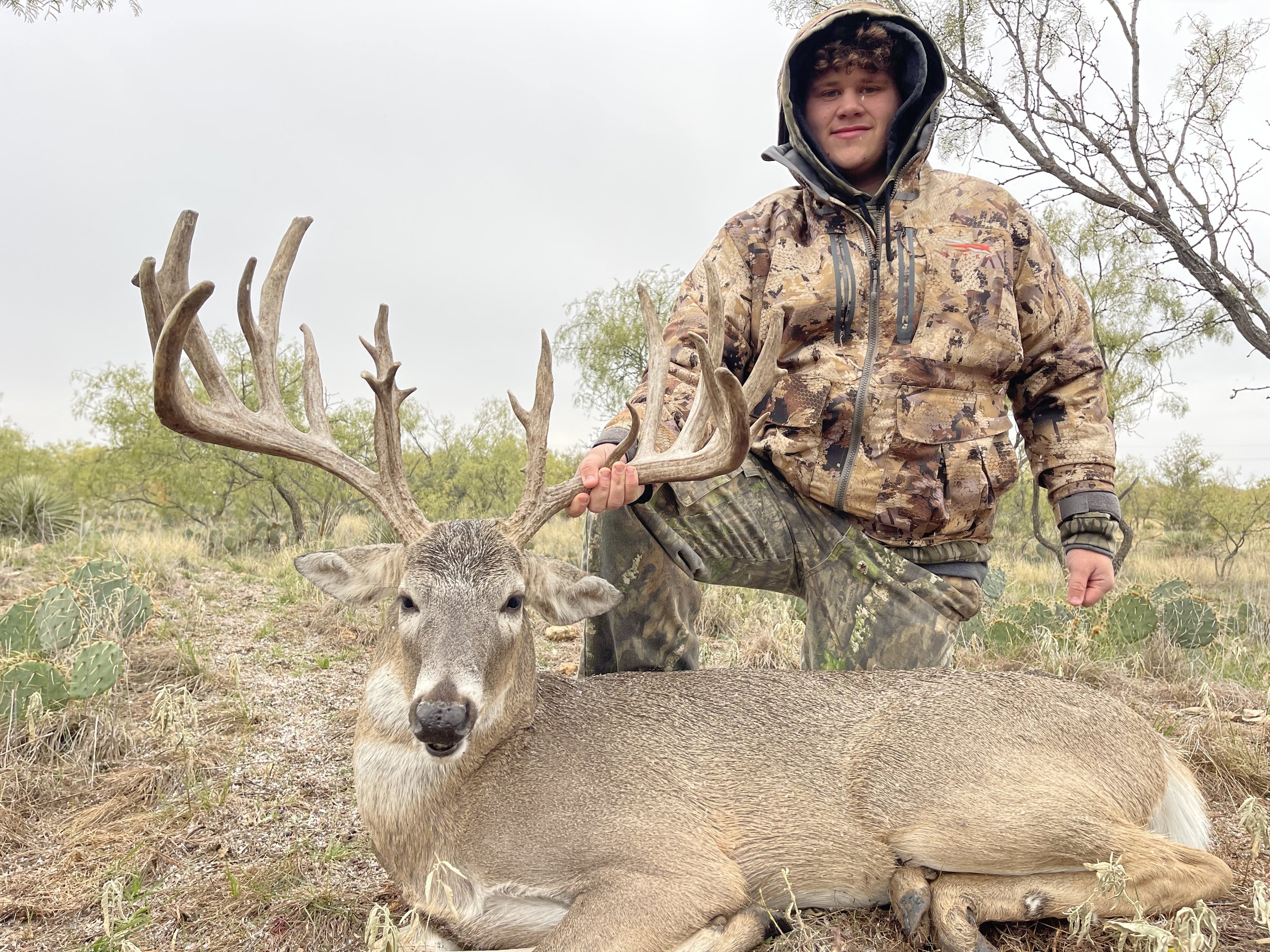 Hunter getting it done and taking down a 240" MONSTER whitetail!!!