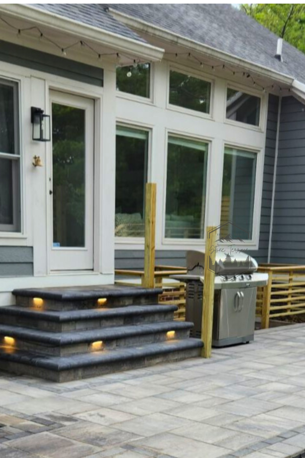 Patio and School House Steps with Lights (1000 x 1500 px).png