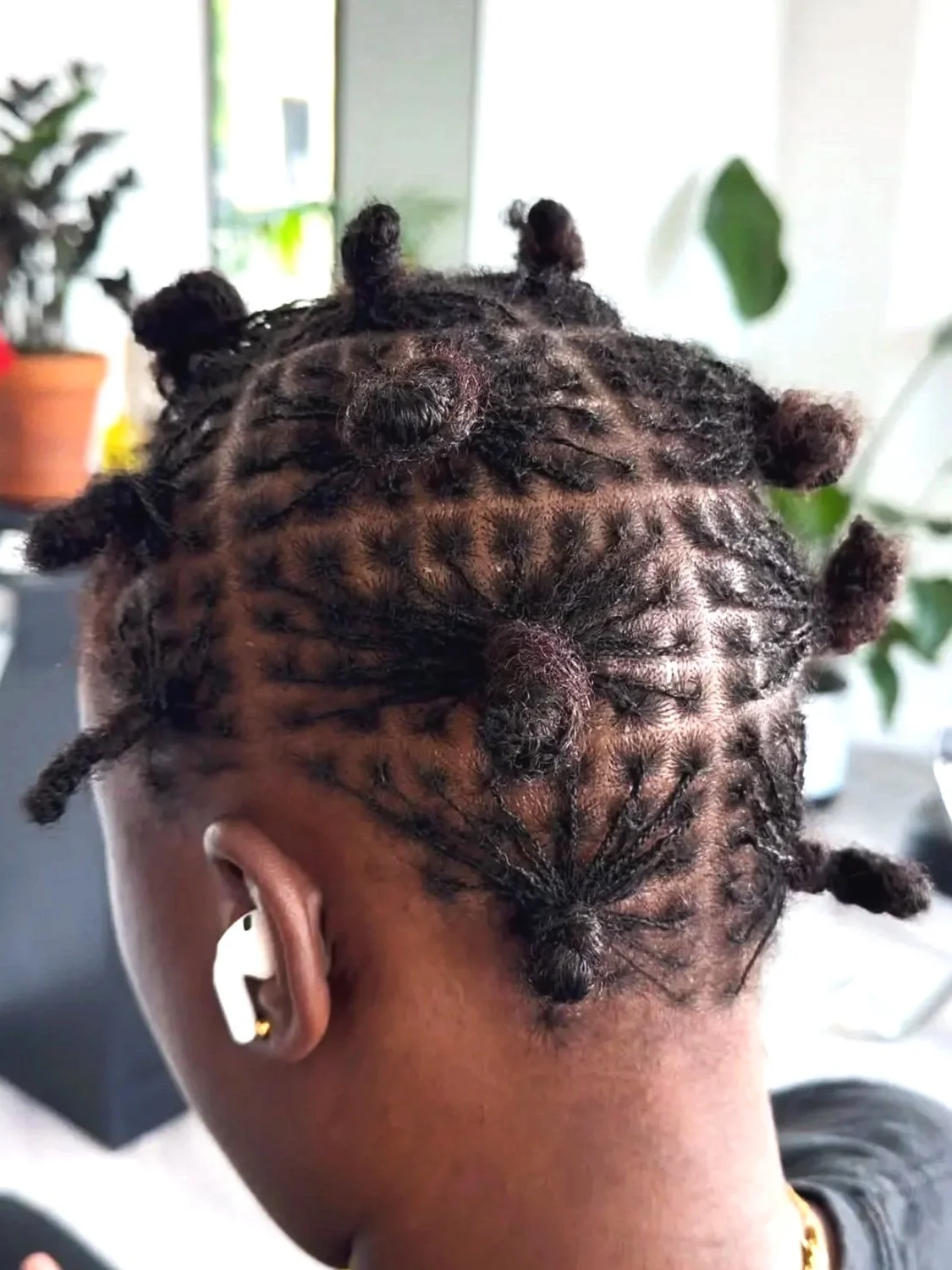Micro Locs with Grid Parting