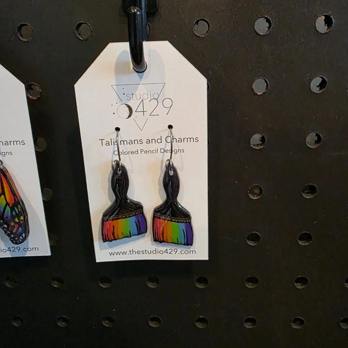 Yesterday's market was absolutely amazing! I really felt like a part of the community. If you stopped to chat, shop, or buy, or ask a question, thank you so much! 

Here's just a small selection of things that found a new home. I've got some great st