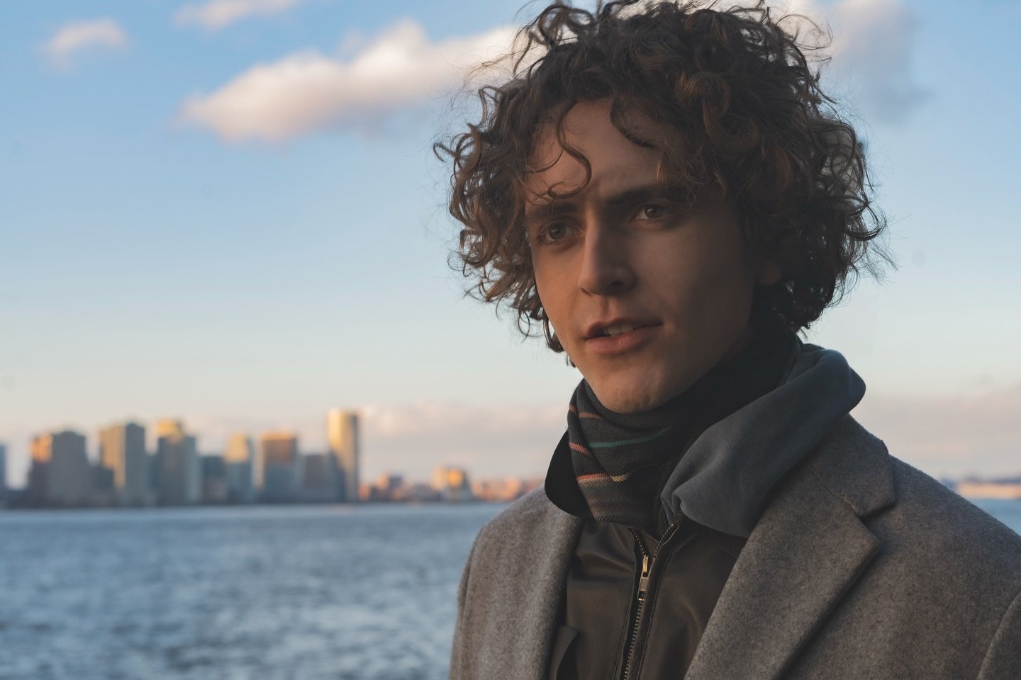 Some photos with @sashamontefiore during a beautiful sunset in NYC. ☺️ 

Excited to see Sasha&rsquo;s growth with many other students this year.